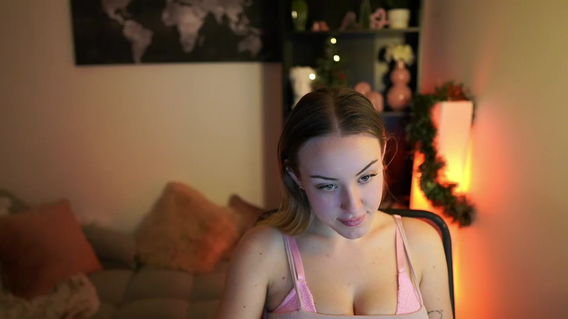 Gallery image thumbnail from Brooklyn_Ch's myfreecams stream on, 12/12/2023, 13:56 image 10 of 20