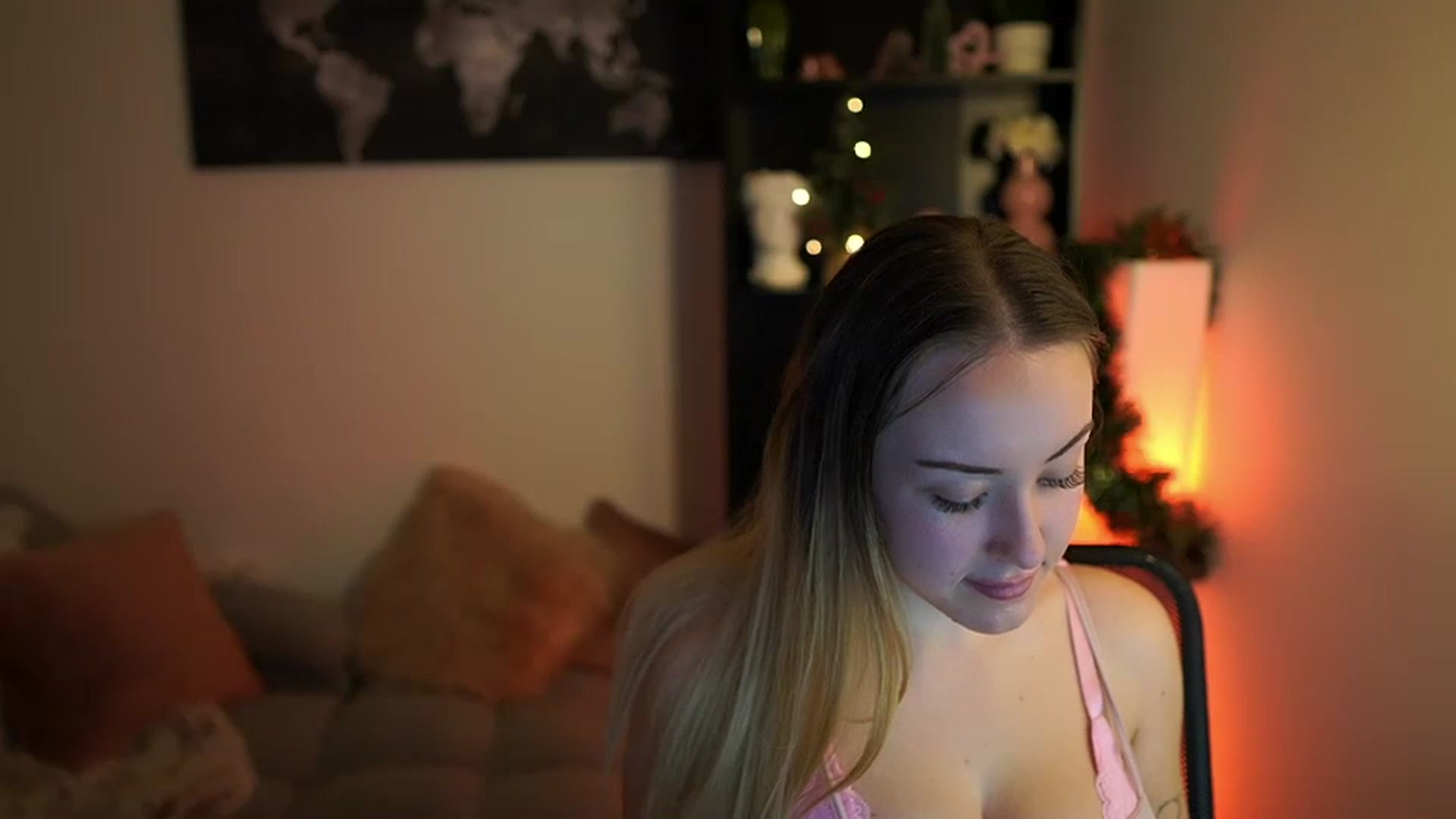 Gallery image thumbnail from Brooklyn_Ch's myfreecams stream on, 12/12/2023, 13:56 image 4 of 20