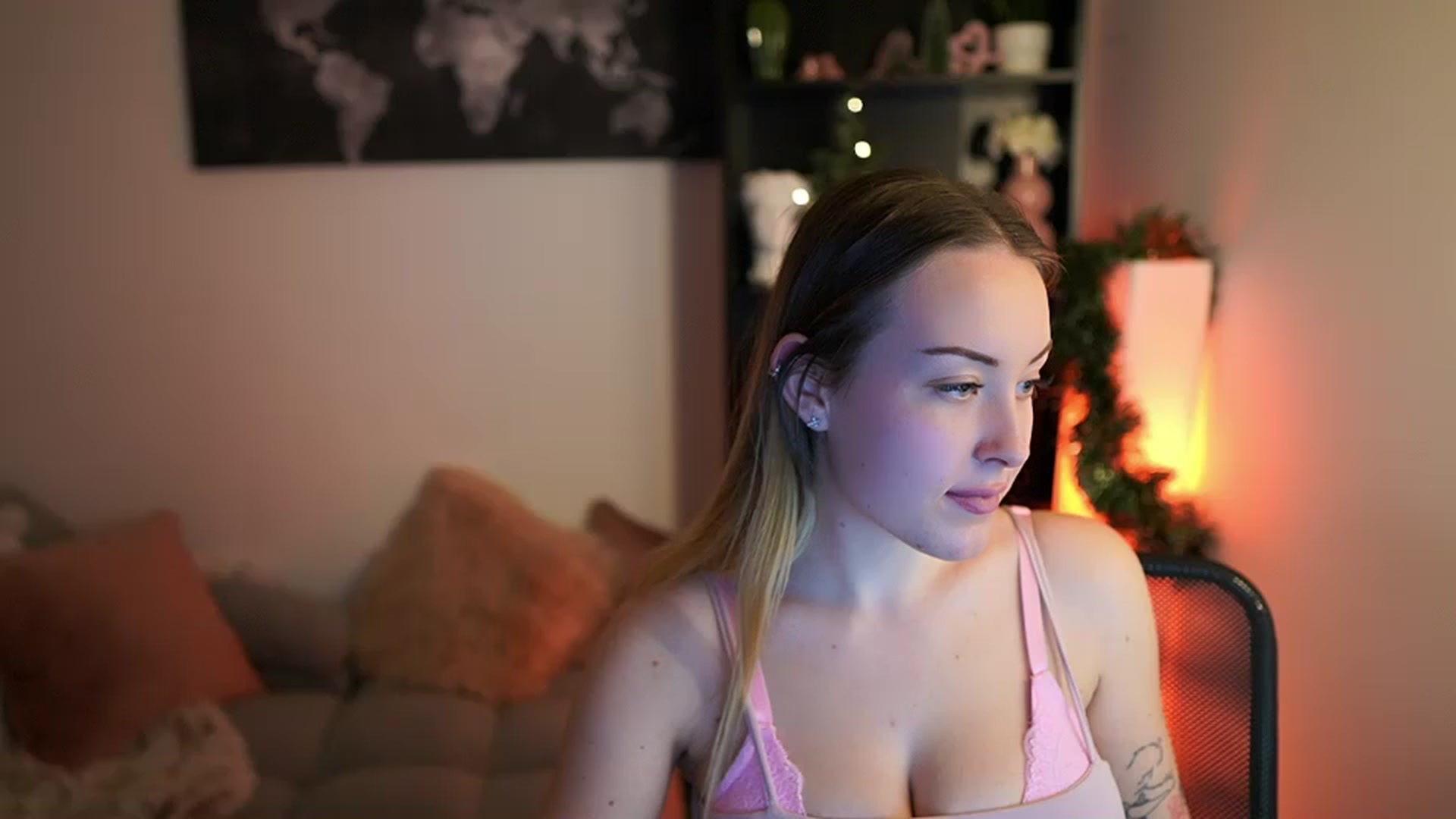 Gallery image thumbnail from Brooklyn_Ch's myfreecams stream on, 12/12/2023, 13:56 image 14 of 20
