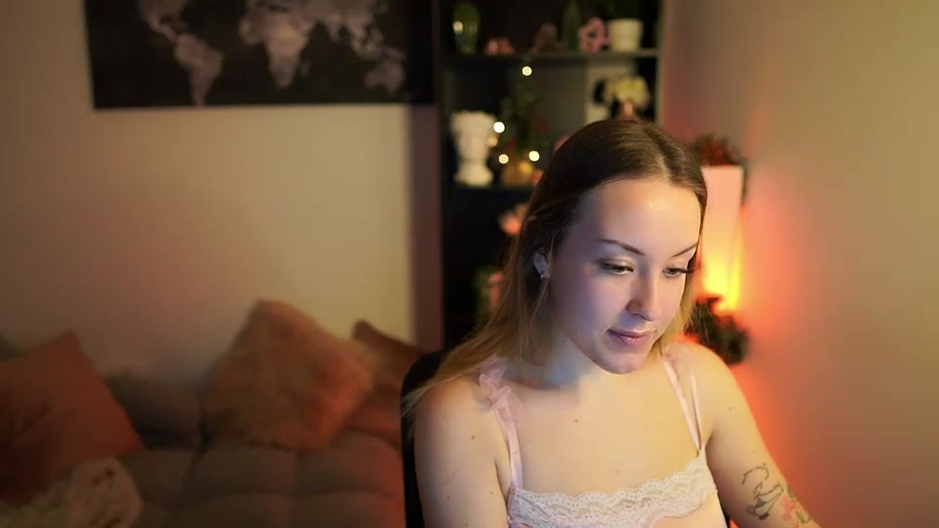 Gallery image thumbnail from Brooklyn_Ch's myfreecams stream on, 12/13/2023, 10:36 image 3 of 20