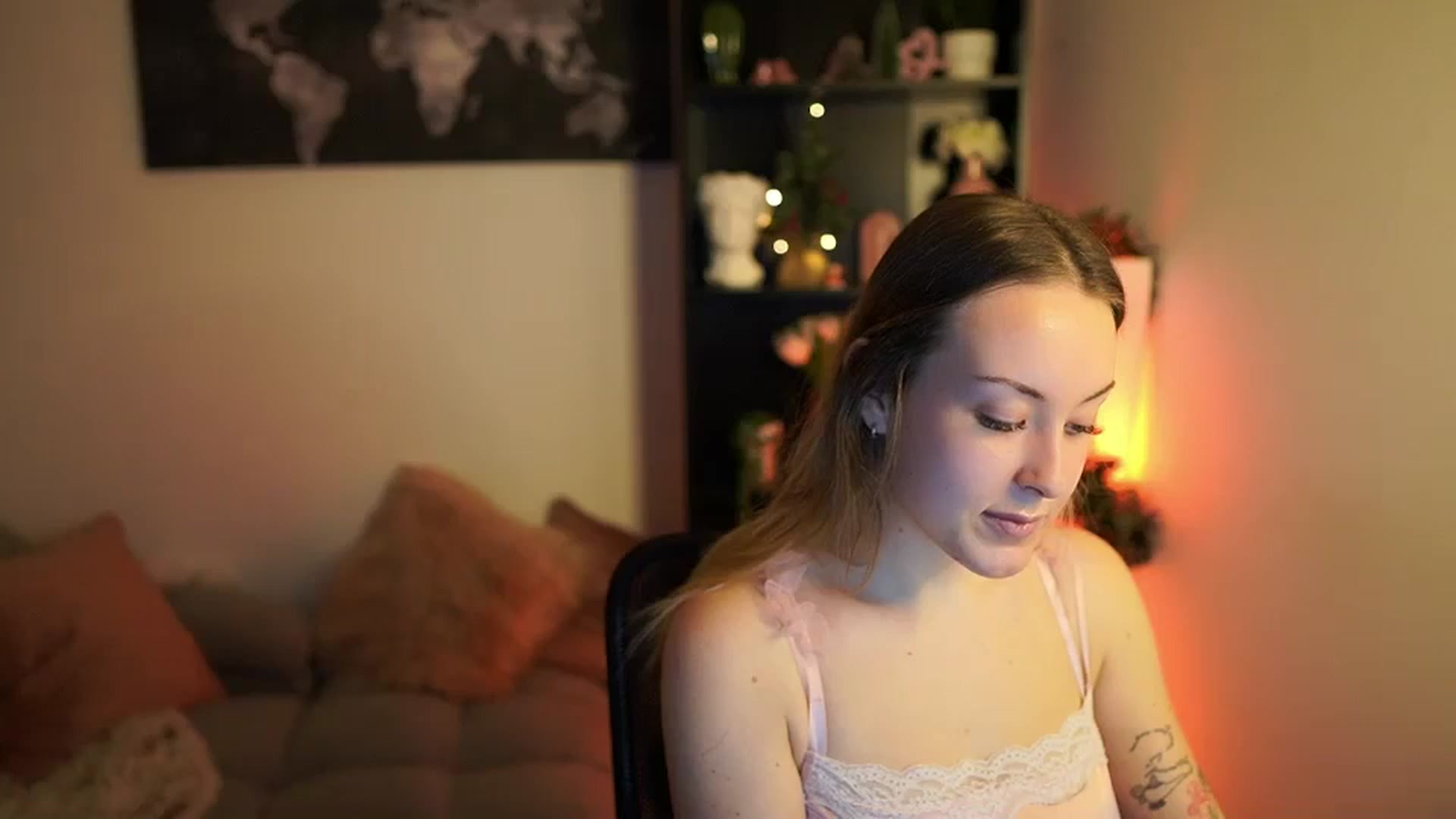 Gallery image thumbnail from Brooklyn_Ch's myfreecams stream on, 12/13/2023, 10:36 image 2 of 20