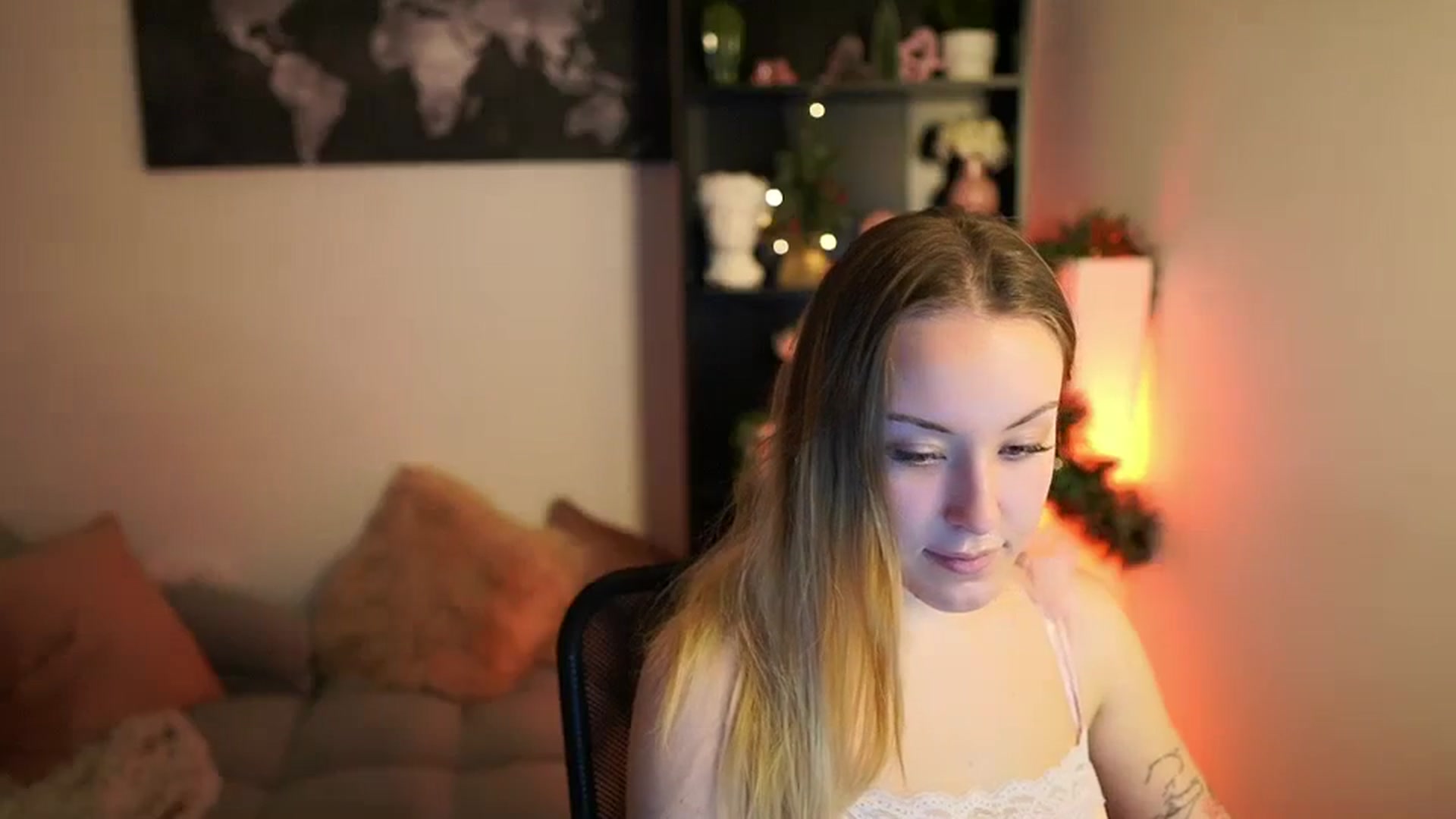 Gallery image thumbnail from Brooklyn_Ch's myfreecams stream on, 12/13/2023, 11:46 image 12 of 20