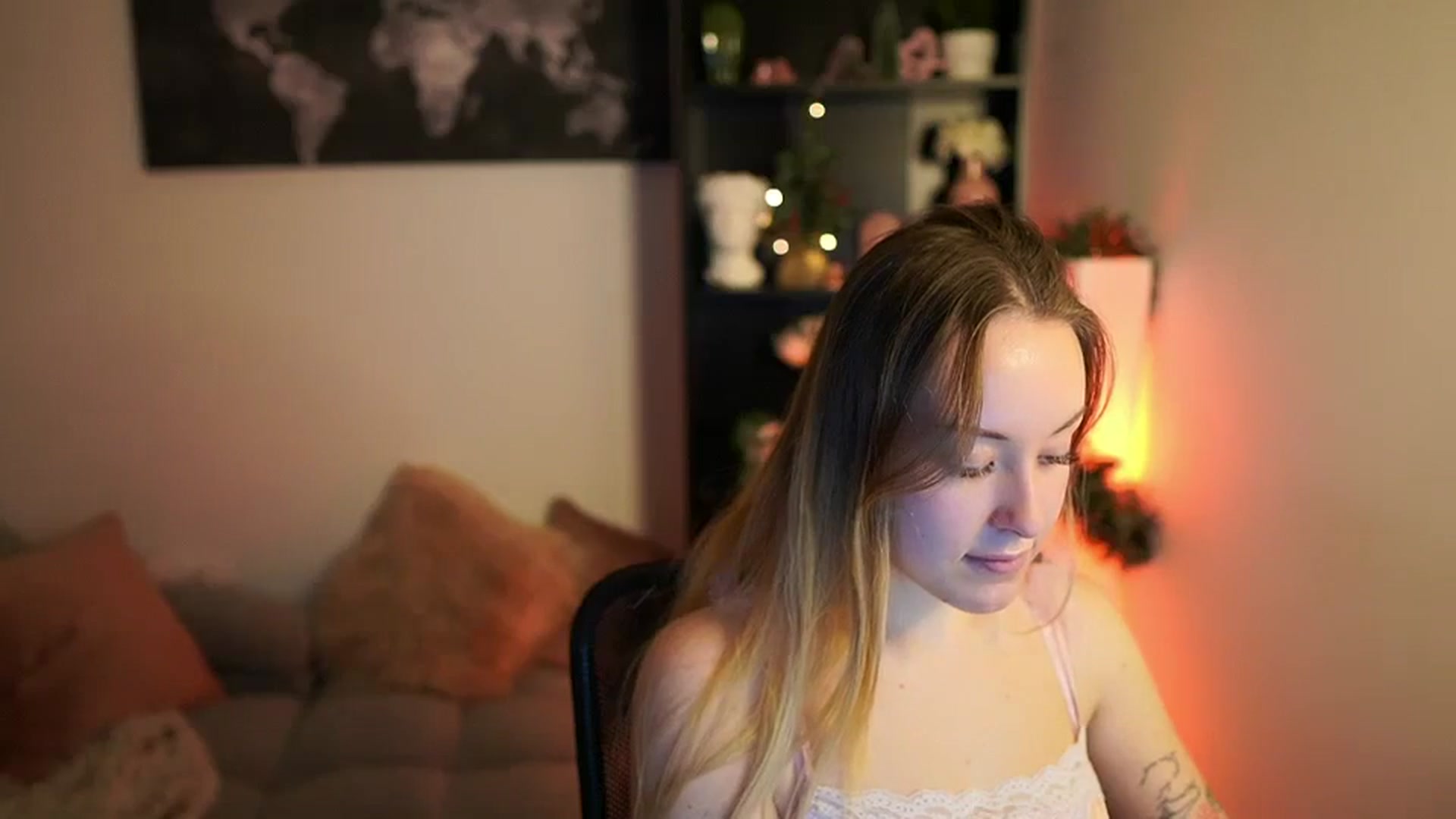 Gallery image thumbnail from Brooklyn_Ch's myfreecams stream on, 12/13/2023, 11:46 image 14 of 20