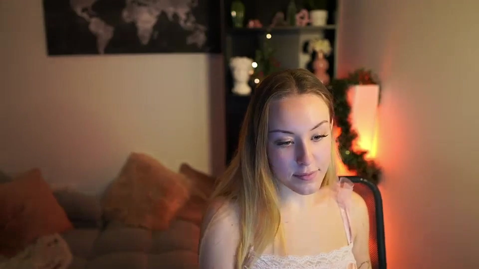 Gallery image thumbnail from Brooklyn_Ch's myfreecams stream on, 12/13/2023, 11:46 image 15 of 20