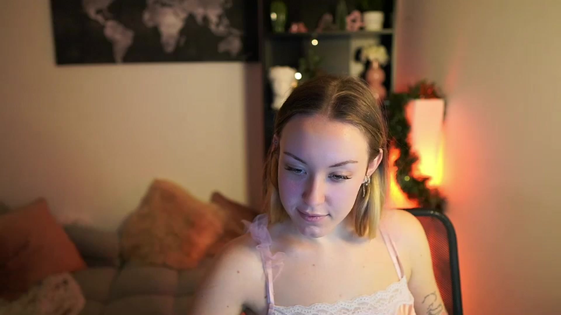 Gallery image thumbnail from Brooklyn_Ch's myfreecams stream on, 12/13/2023, 11:46 image 4 of 20