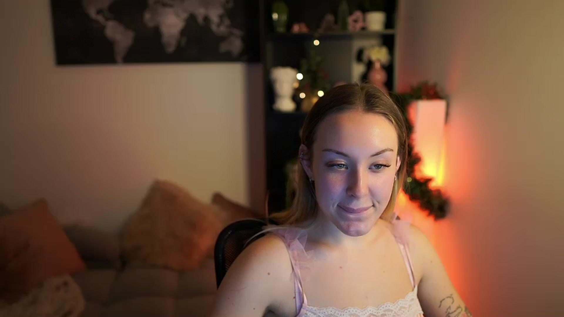 Gallery image thumbnail from Brooklyn_Ch's myfreecams stream on, 12/13/2023, 11:46 image 13 of 20