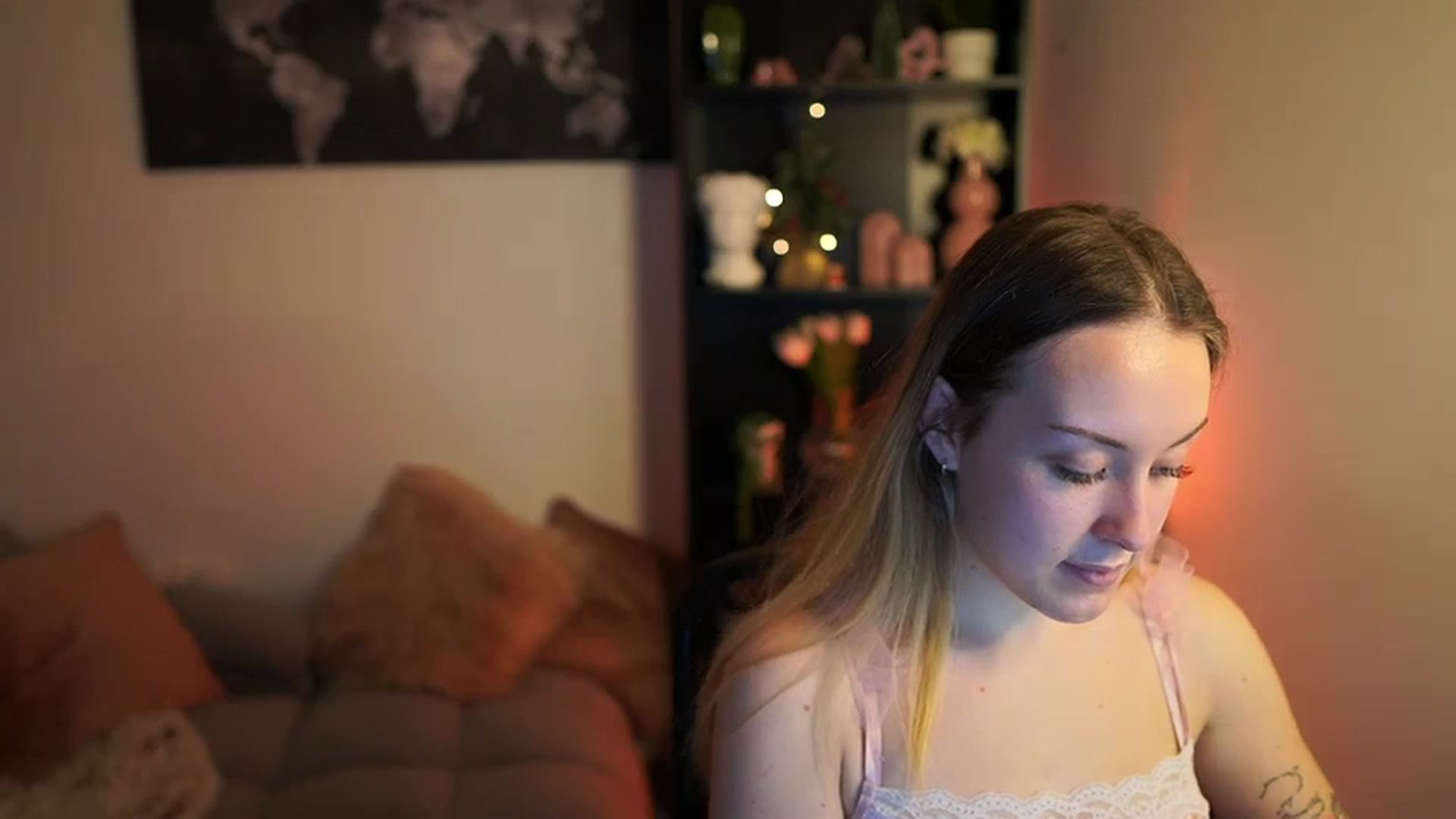Gallery image thumbnail from Brooklyn_Ch's myfreecams stream on, 12/13/2023, 11:46 image 18 of 20