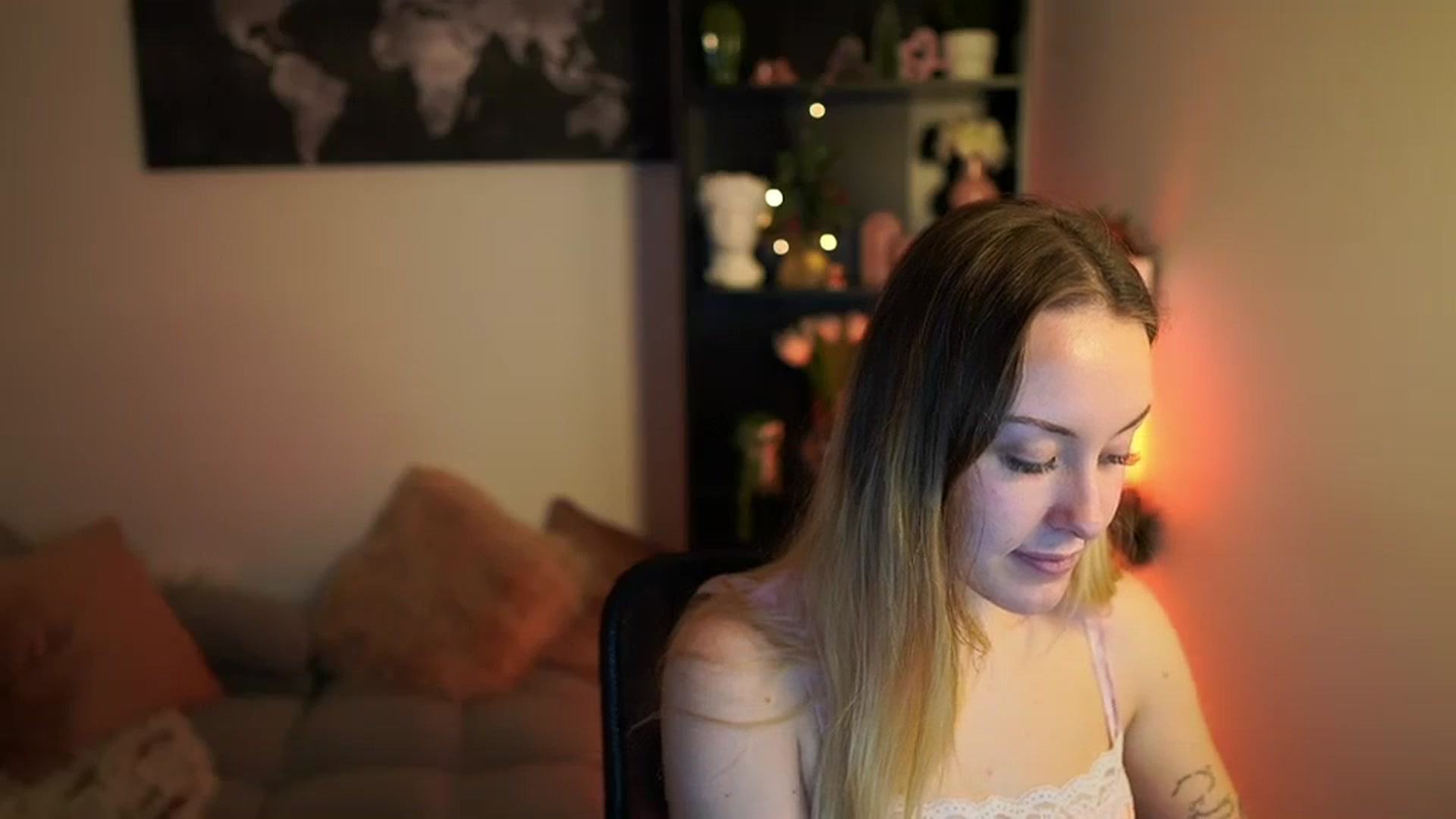 Gallery image thumbnail from Brooklyn_Ch's myfreecams stream on, 12/13/2023, 13:01 image 6 of 20
