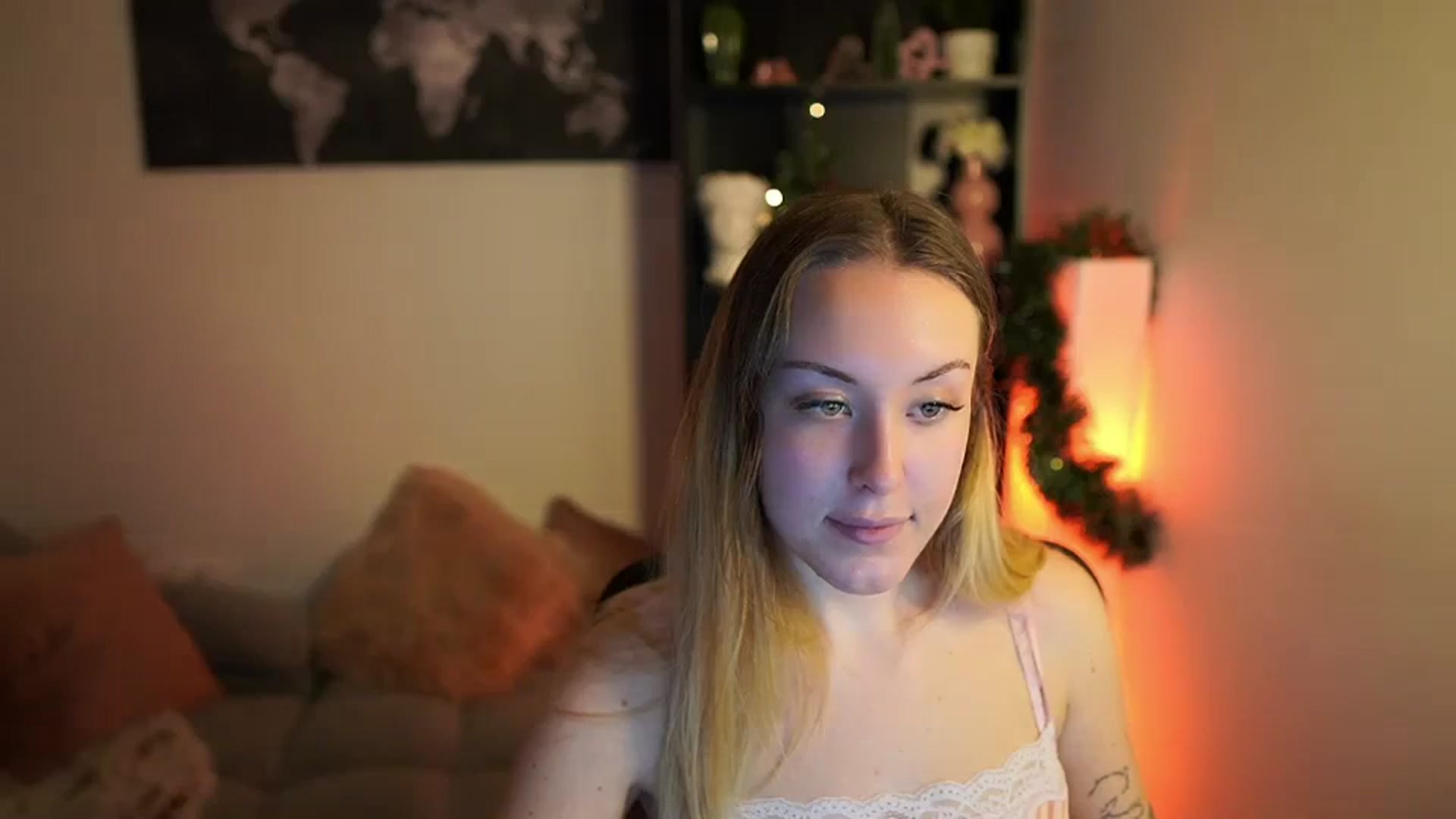 Gallery image thumbnail from Brooklyn_Ch's myfreecams stream on, 12/13/2023, 13:01 image 5 of 20