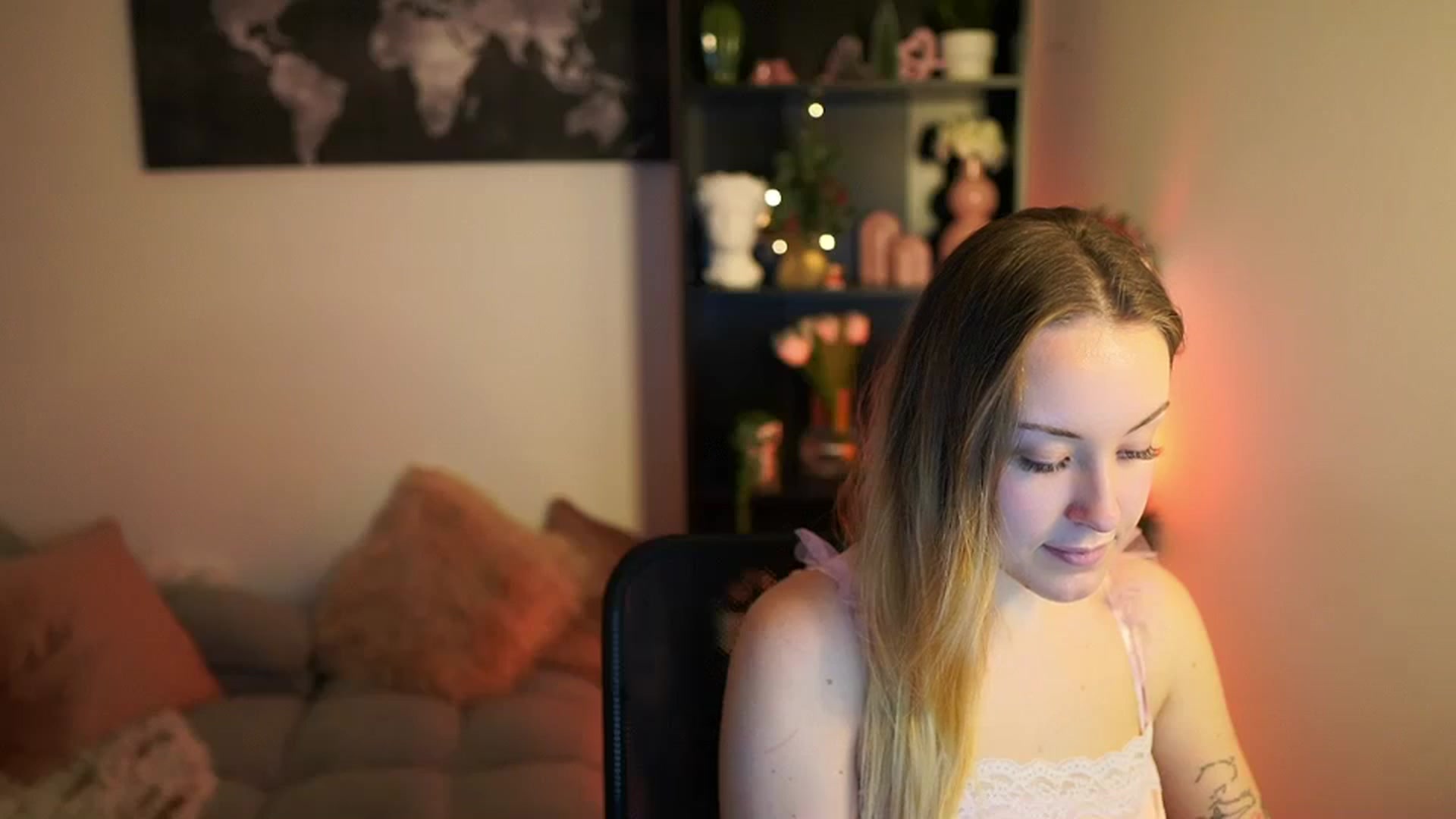 Gallery image thumbnail from Brooklyn_Ch's myfreecams stream on, 12/13/2023, 13:01 image 15 of 20