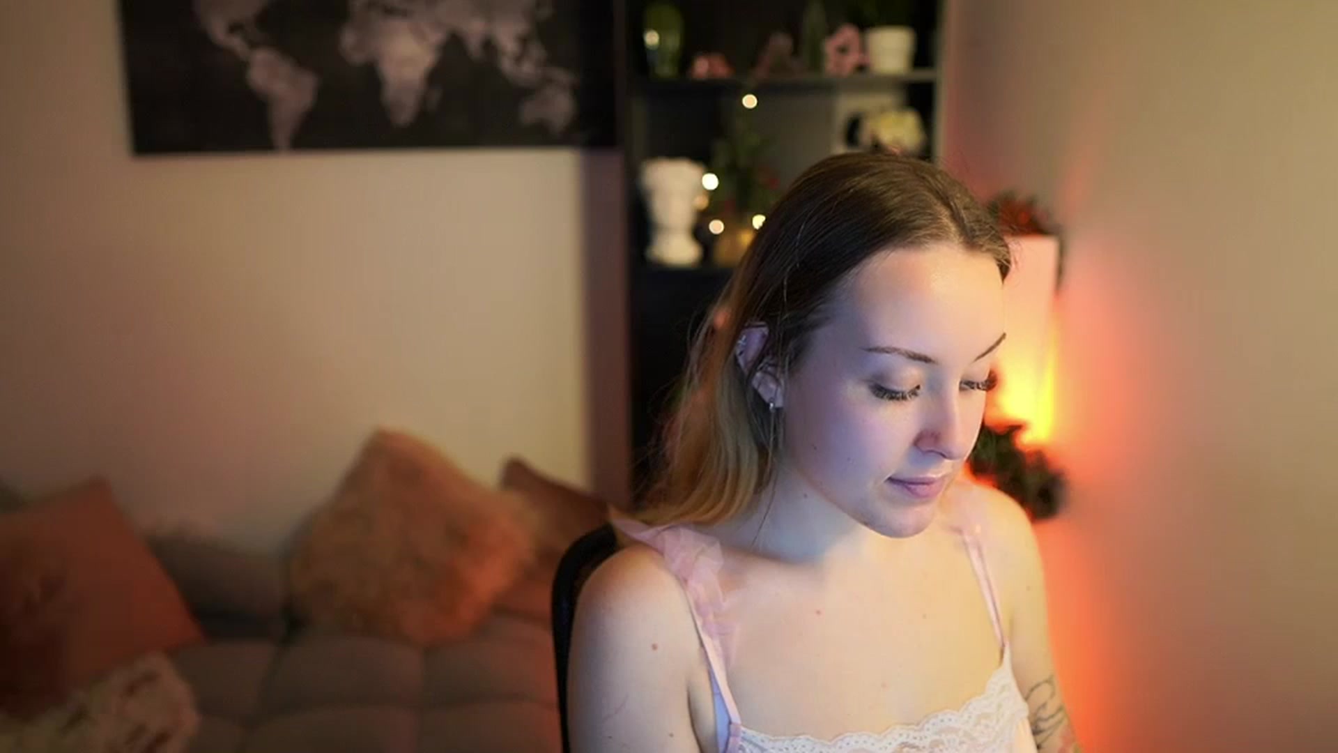 Gallery image thumbnail from Brooklyn_Ch's myfreecams stream on, 12/13/2023, 13:01 image 10 of 20