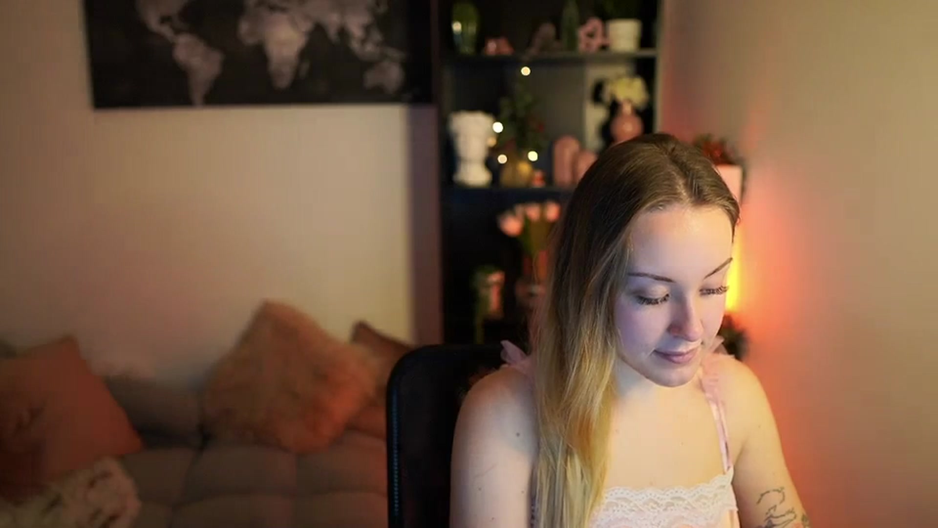 Gallery image thumbnail from Brooklyn_Ch's myfreecams stream on, 12/13/2023, 13:01 image 13 of 20