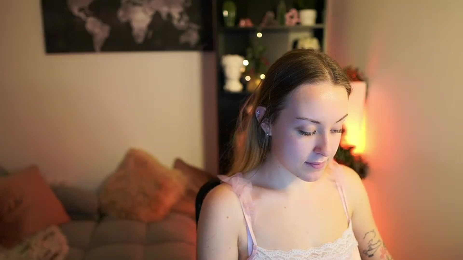Gallery image thumbnail from Brooklyn_Ch's myfreecams stream on, 12/13/2023, 13:01 image 9 of 20