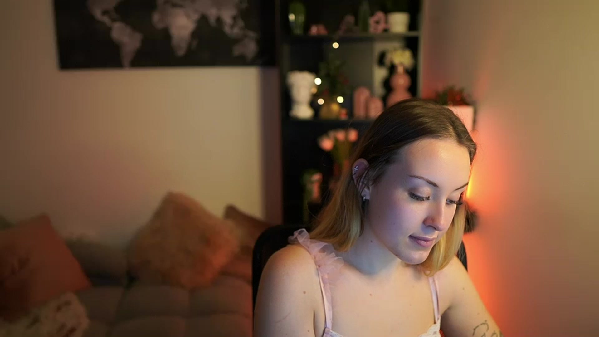 Gallery image thumbnail from Brooklyn_Ch's myfreecams stream on, 12/13/2023, 13:40 image 2 of 20