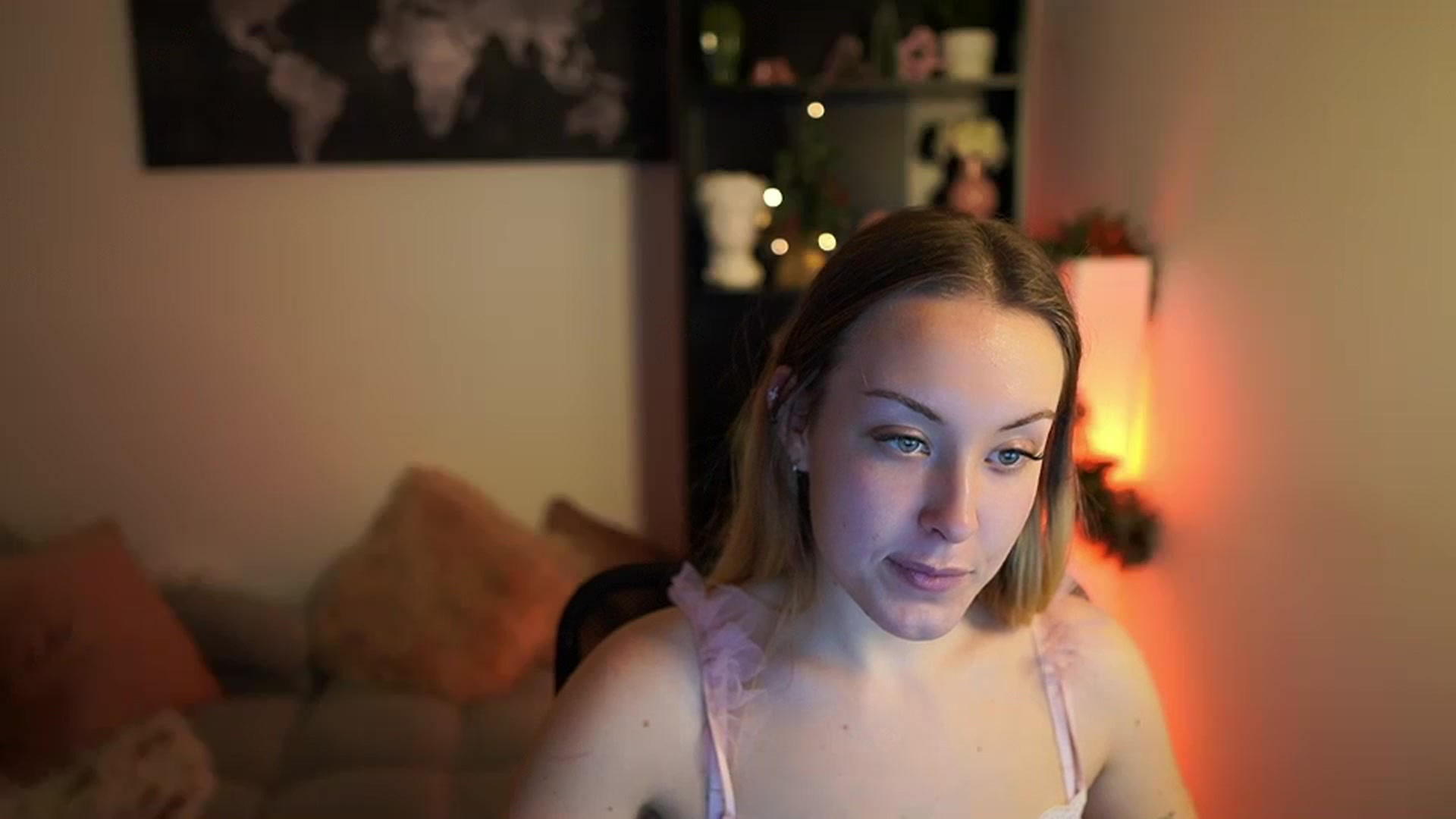 Gallery image thumbnail from Brooklyn_Ch's myfreecams stream on, 12/13/2023, 13:40 image 8 of 20