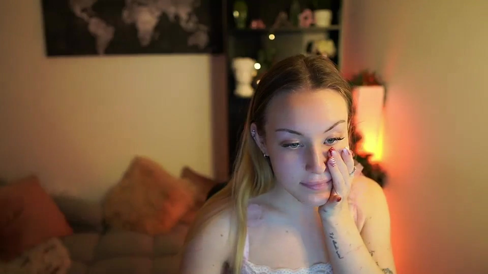 Gallery image thumbnail from Brooklyn_Ch's myfreecams stream on, 12/13/2023, 14:57 image 16 of 20