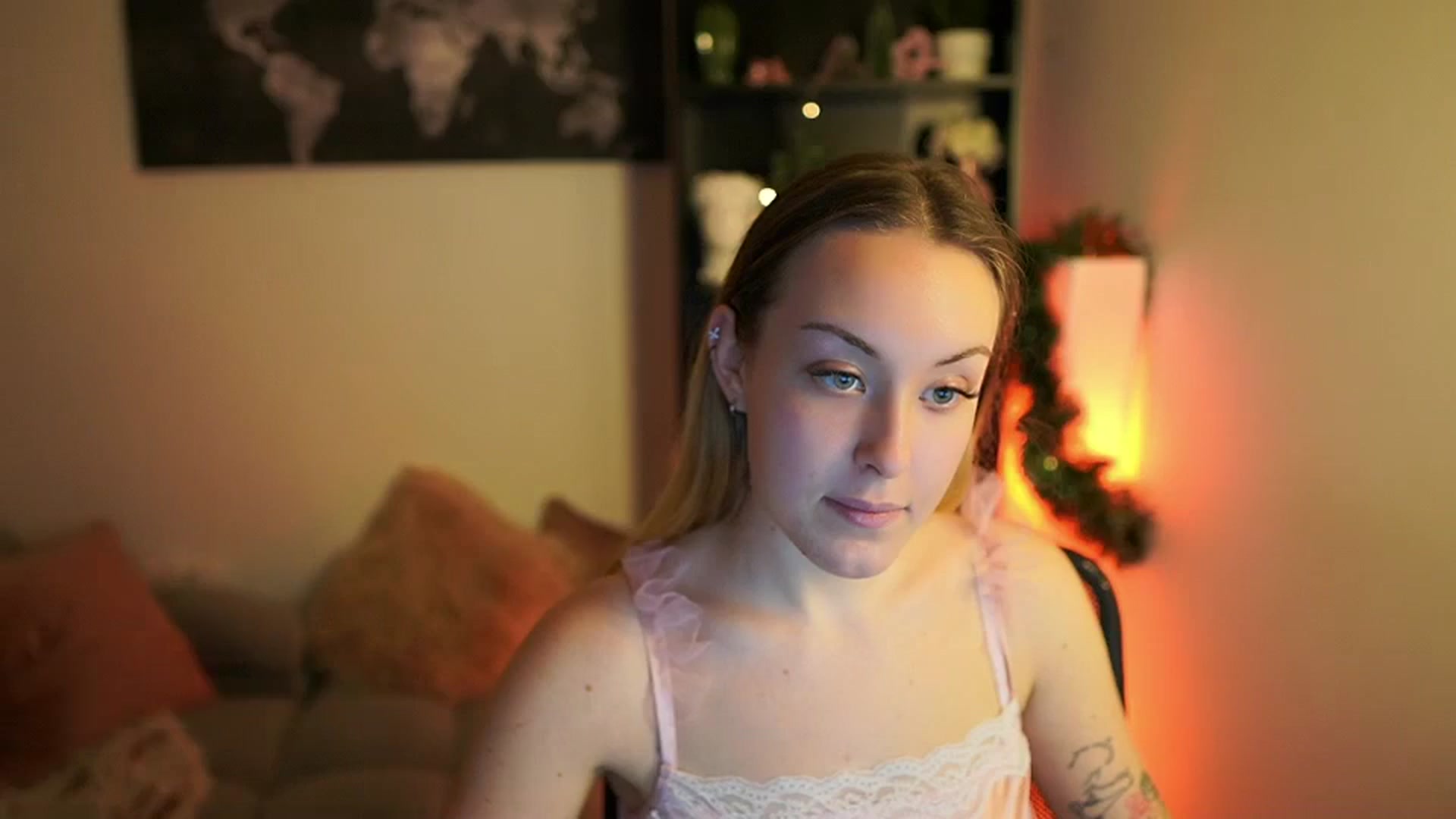 Gallery image thumbnail from Brooklyn_Ch's myfreecams stream on, 12/13/2023, 14:57 image 12 of 20