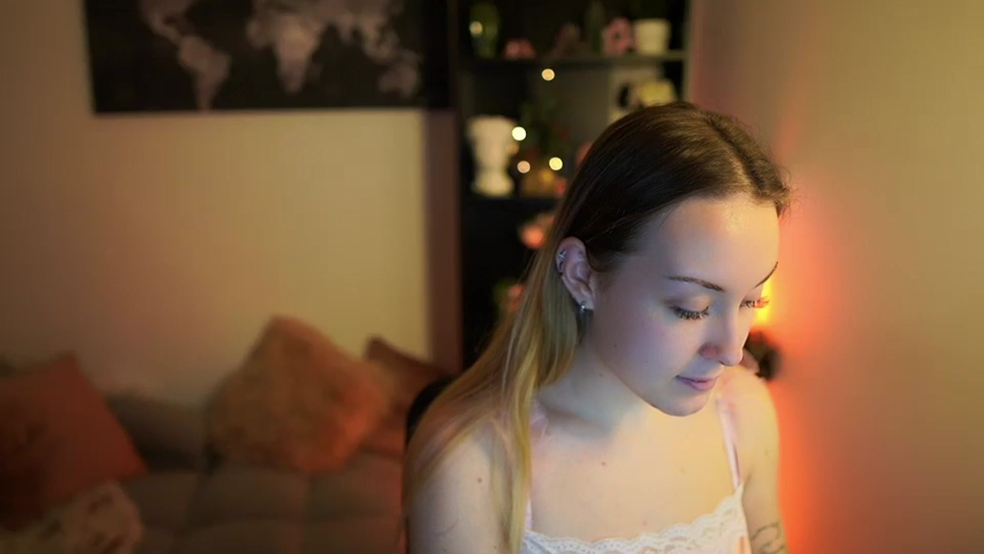 Gallery image thumbnail from Brooklyn_Ch's myfreecams stream on, 12/13/2023, 14:57 image 18 of 20