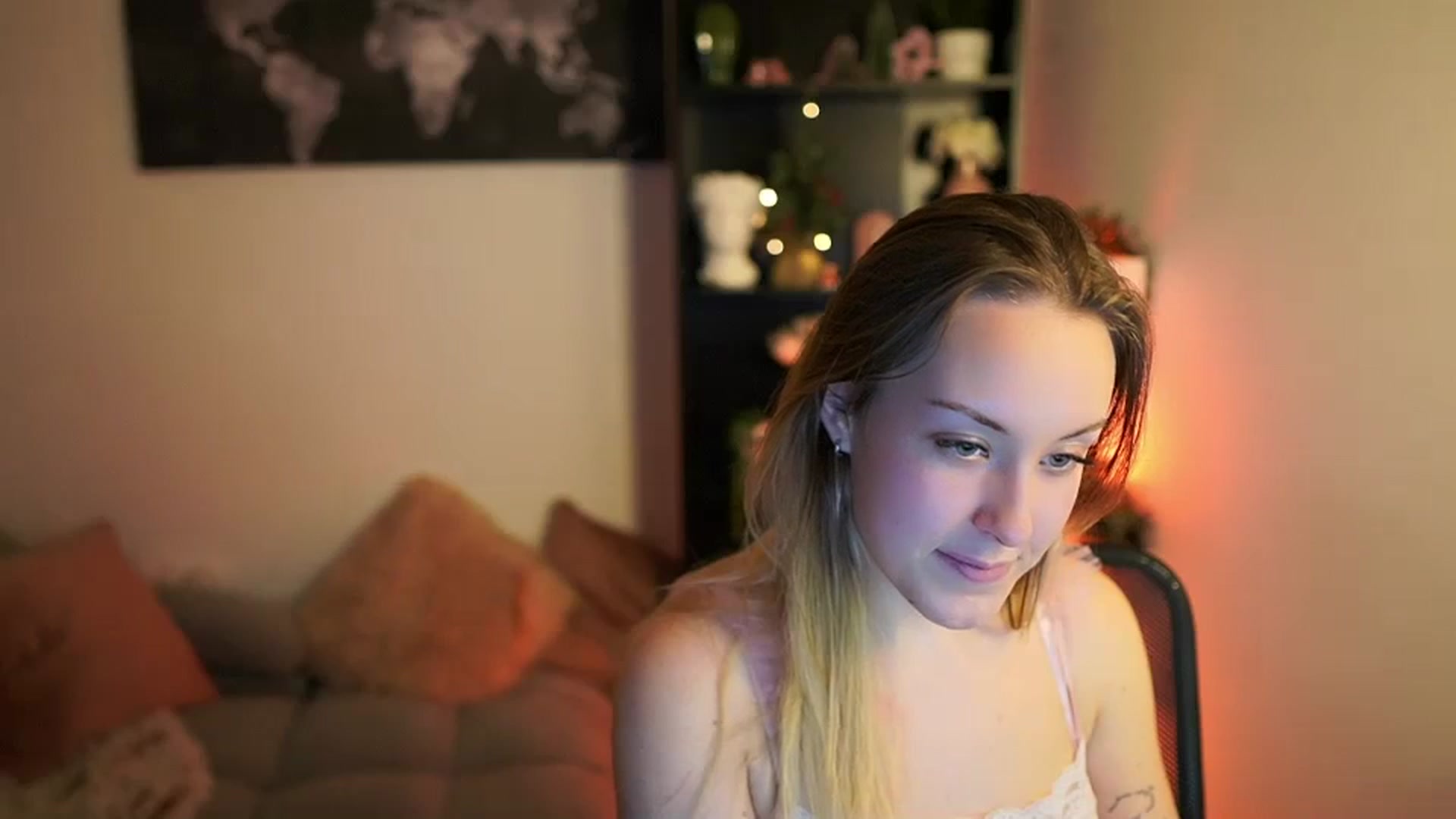 Gallery image thumbnail from Brooklyn_Ch's myfreecams stream on, 12/13/2023, 16:59 image 4 of 20
