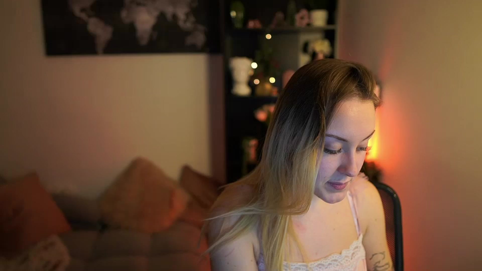 Gallery image thumbnail from Brooklyn_Ch's myfreecams stream on, 12/13/2023, 16:59 image 1 of 20