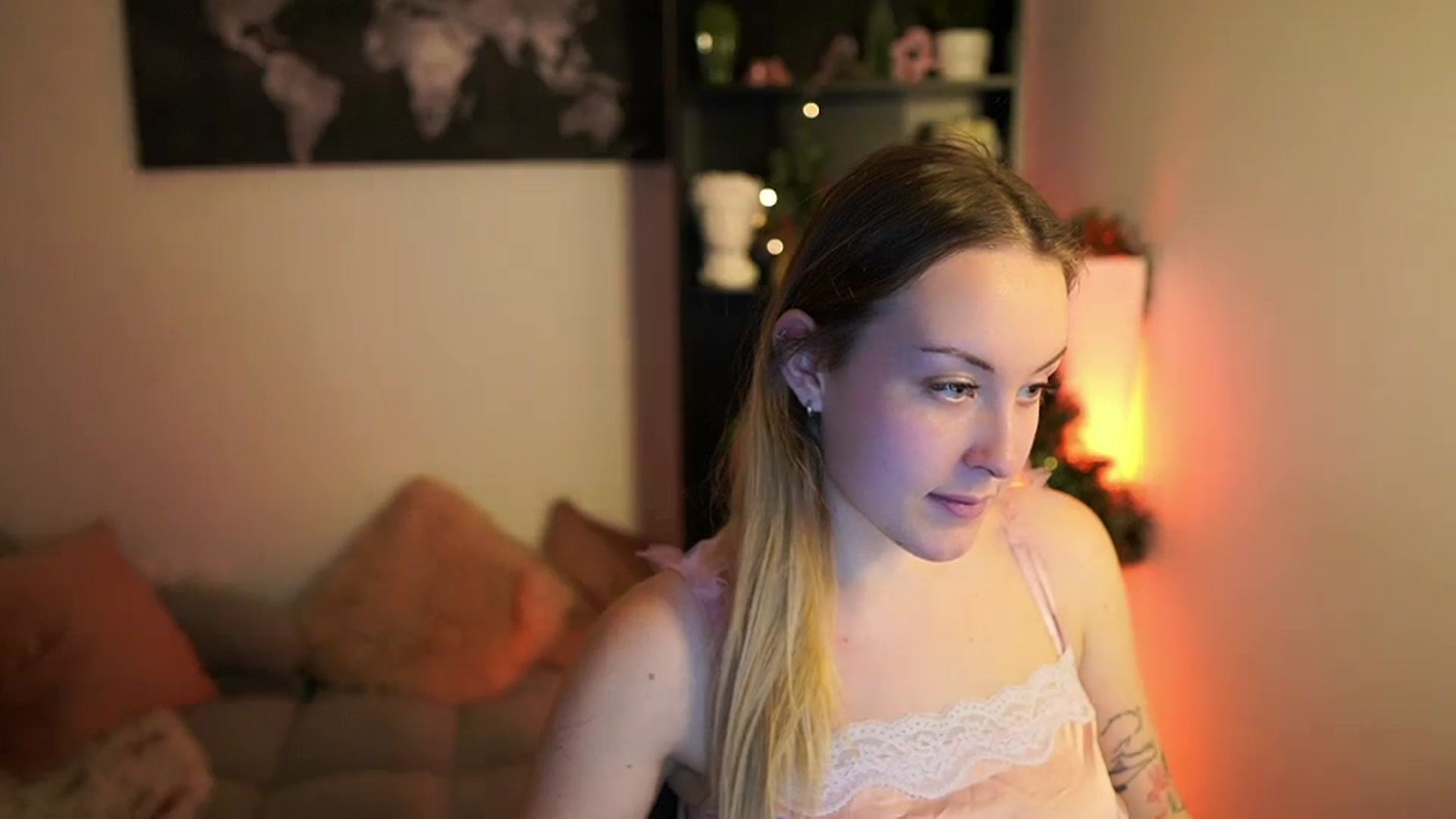 Gallery image thumbnail from Brooklyn_Ch's myfreecams stream on, 12/13/2023, 16:59 image 19 of 20