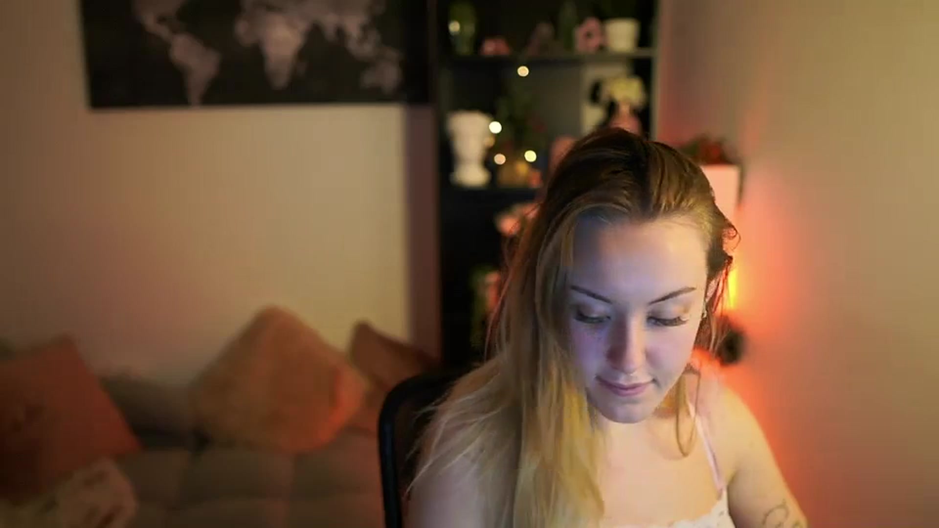 Gallery image thumbnail from Brooklyn_Ch's myfreecams stream on, 12/13/2023, 16:59 image 6 of 20