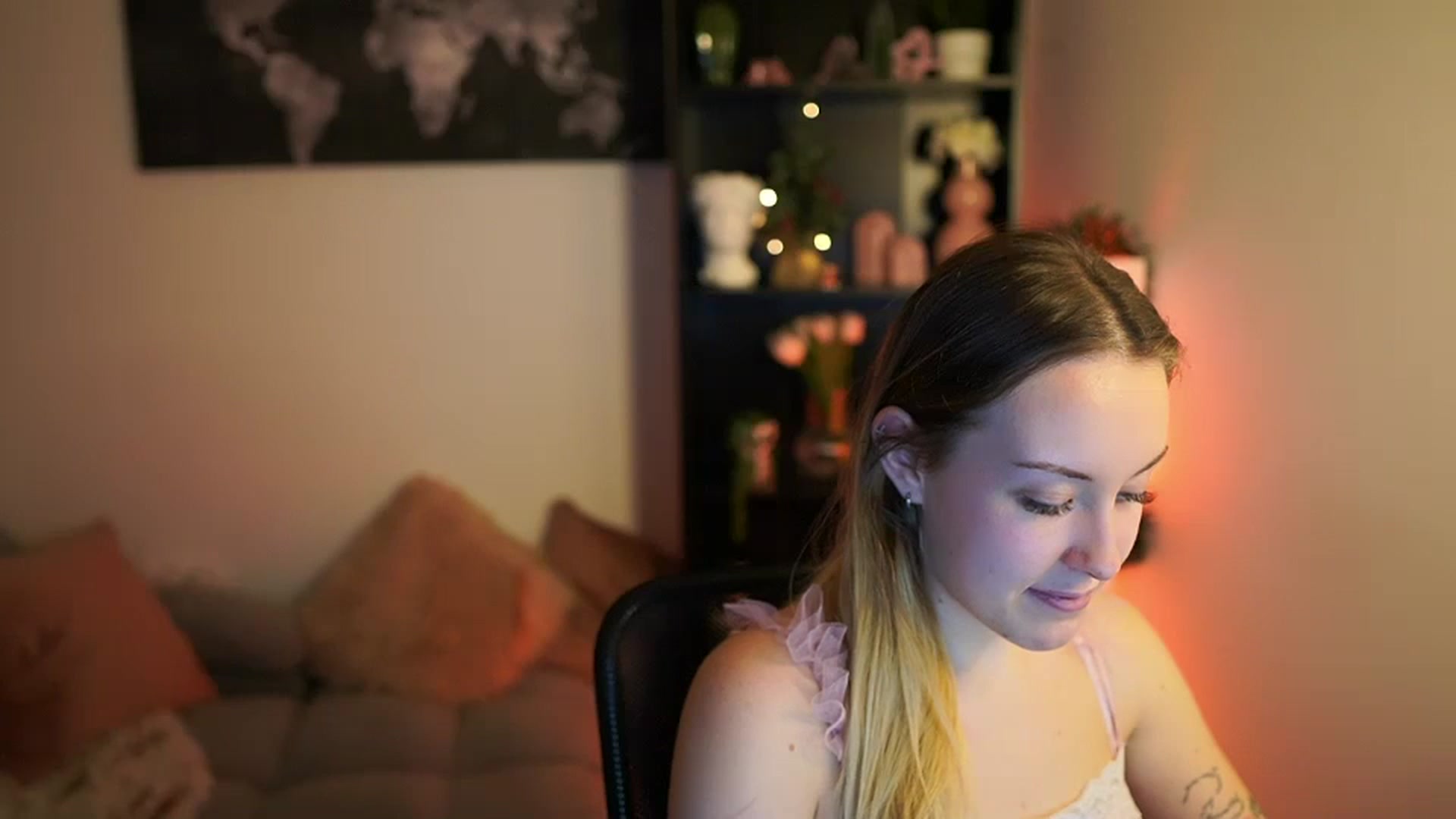 Gallery image thumbnail from Brooklyn_Ch's myfreecams stream on, 12/13/2023, 16:59 image 17 of 20
