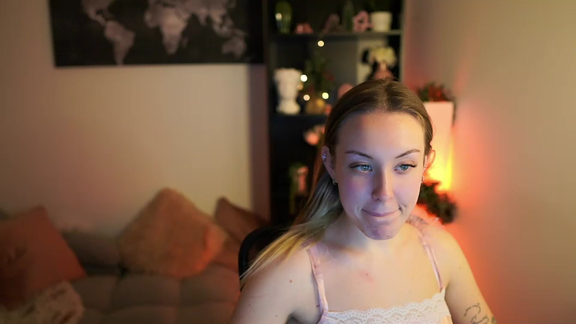 Gallery image thumbnail from Brooklyn_Ch's myfreecams stream on, 12/13/2023, 16:59 image 13 of 20