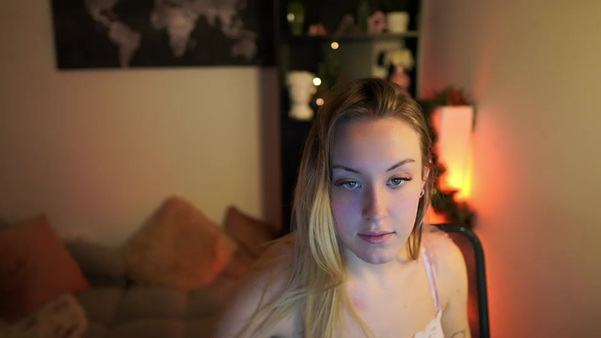 Gallery image thumbnail from Brooklyn_Ch's myfreecams stream on, 12/13/2023, 16:59 image 2 of 20