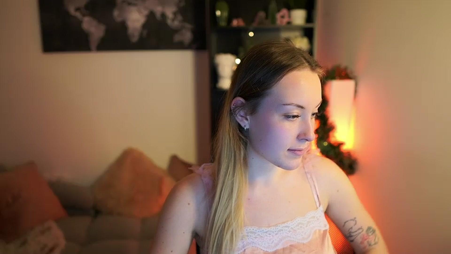 Gallery image thumbnail from Brooklyn_Ch's myfreecams stream on, 12/13/2023, 16:59 image 18 of 20