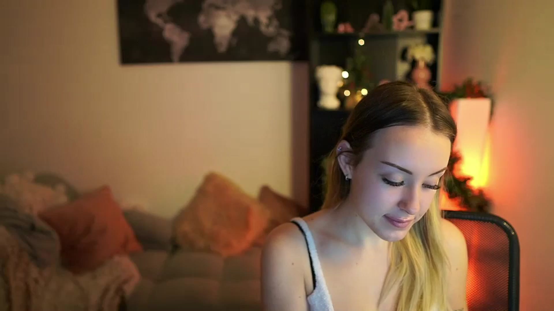 Gallery image thumbnail from Brooklyn_Ch's myfreecams stream on, 12/16/2023, 15:36 image 6 of 20