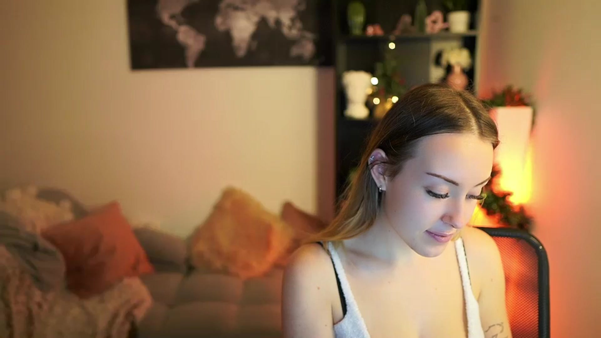 Gallery image thumbnail from Brooklyn_Ch's myfreecams stream on, 12/16/2023, 15:36 image 4 of 20