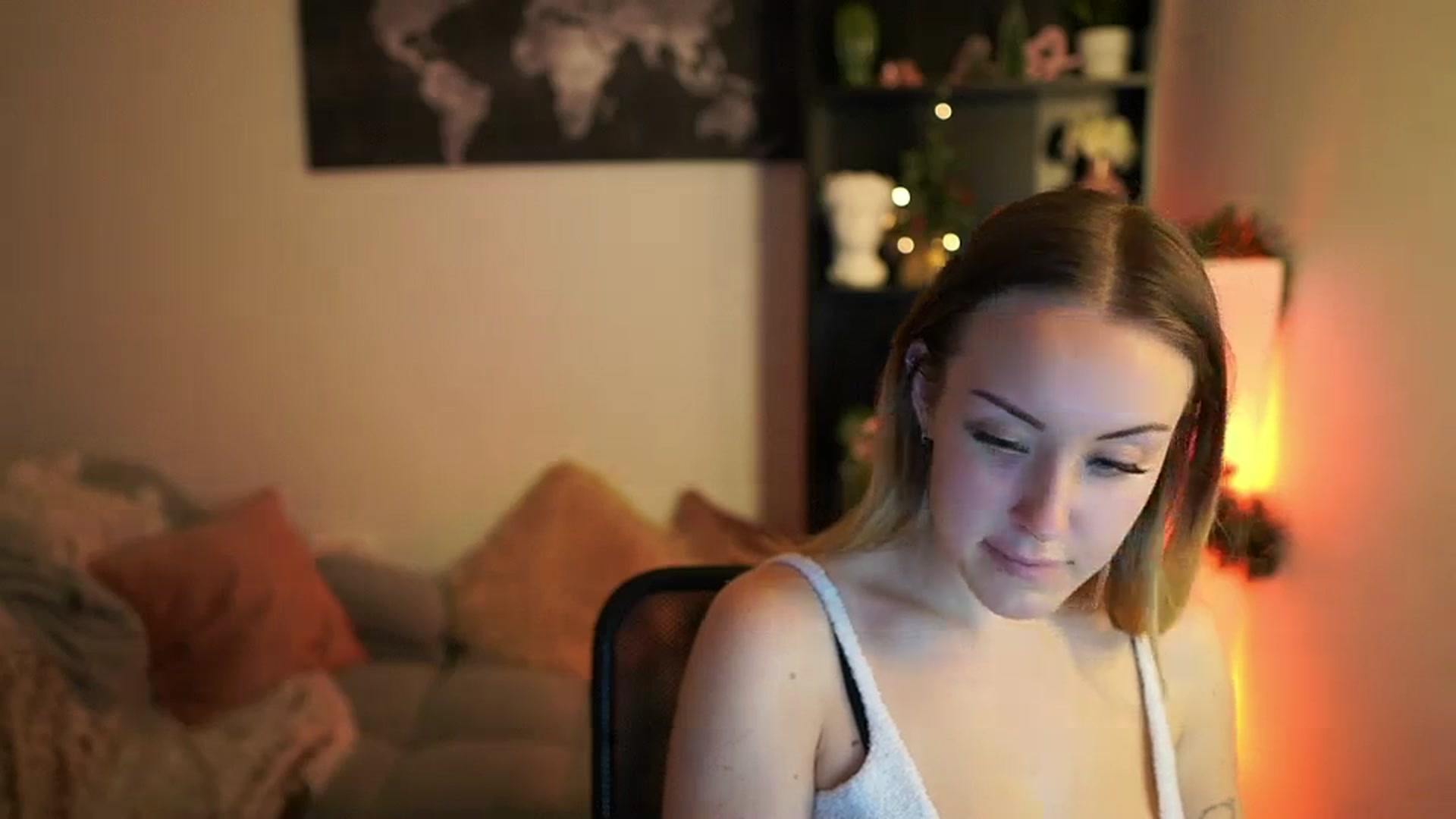 Gallery image thumbnail from Brooklyn_Ch's myfreecams stream on, 12/16/2023, 17:22 image 5 of 20