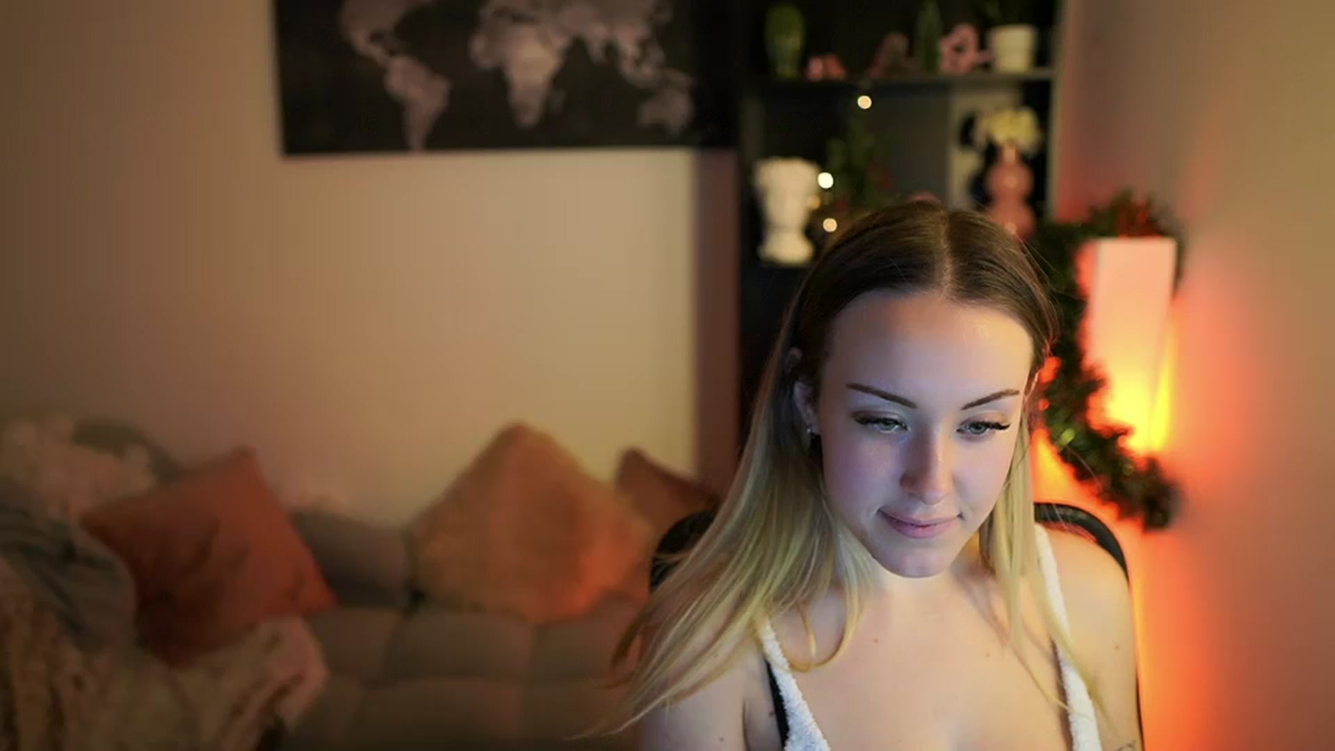 Gallery image thumbnail from Brooklyn_Ch's myfreecams stream on, 12/16/2023, 18:27 image 16 of 20
