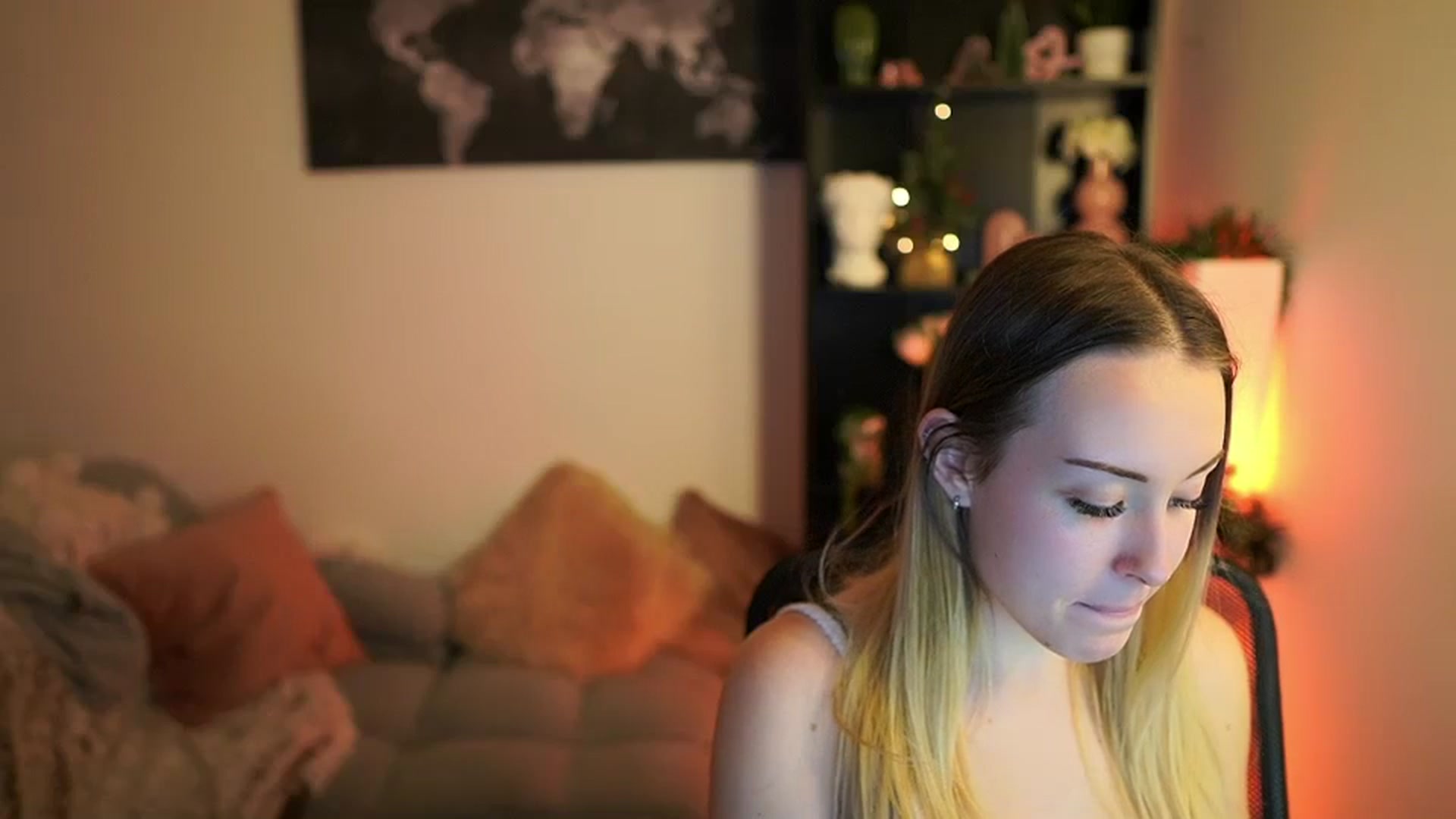 Gallery image thumbnail from Brooklyn_Ch's myfreecams stream on, 12/16/2023, 18:27 image 3 of 20