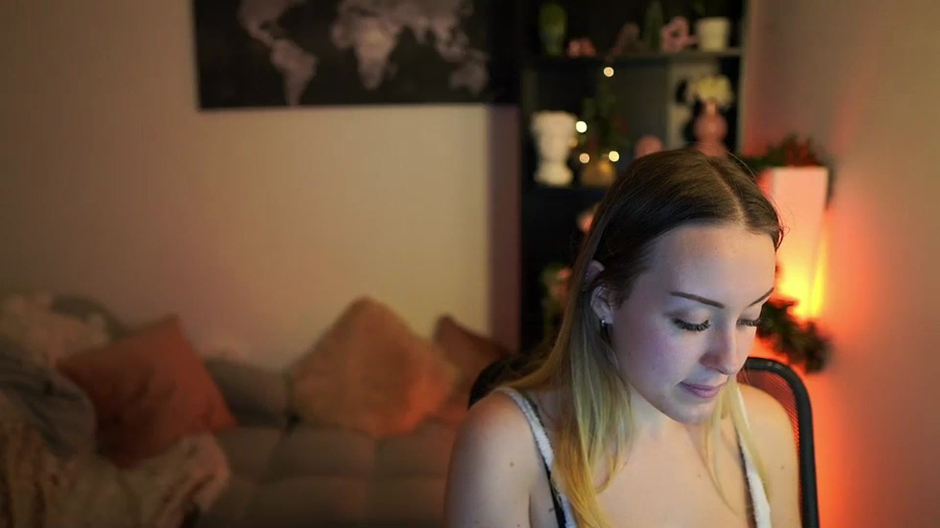 Gallery image thumbnail from Brooklyn_Ch's myfreecams stream on, 12/16/2023, 18:27 image 18 of 20