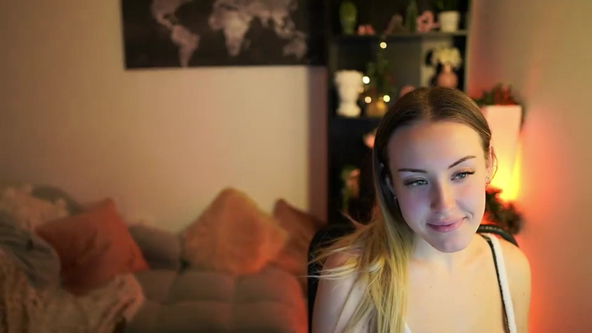 Gallery image thumbnail from Brooklyn_Ch's myfreecams stream on, 12/16/2023, 18:27 image 12 of 20