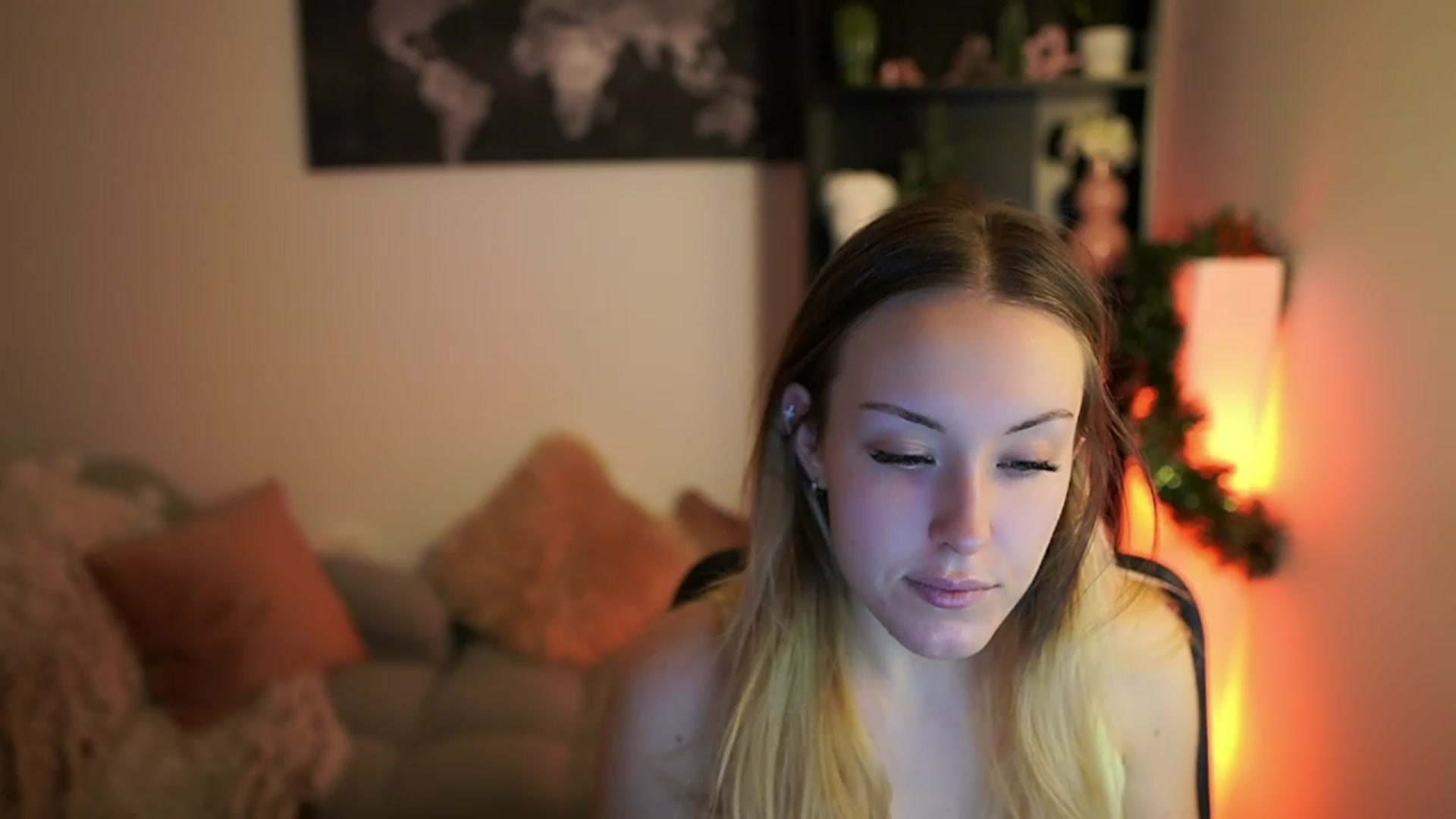 Gallery image thumbnail from Brooklyn_Ch's myfreecams stream on, 12/17/2023, 10:30 image 12 of 20