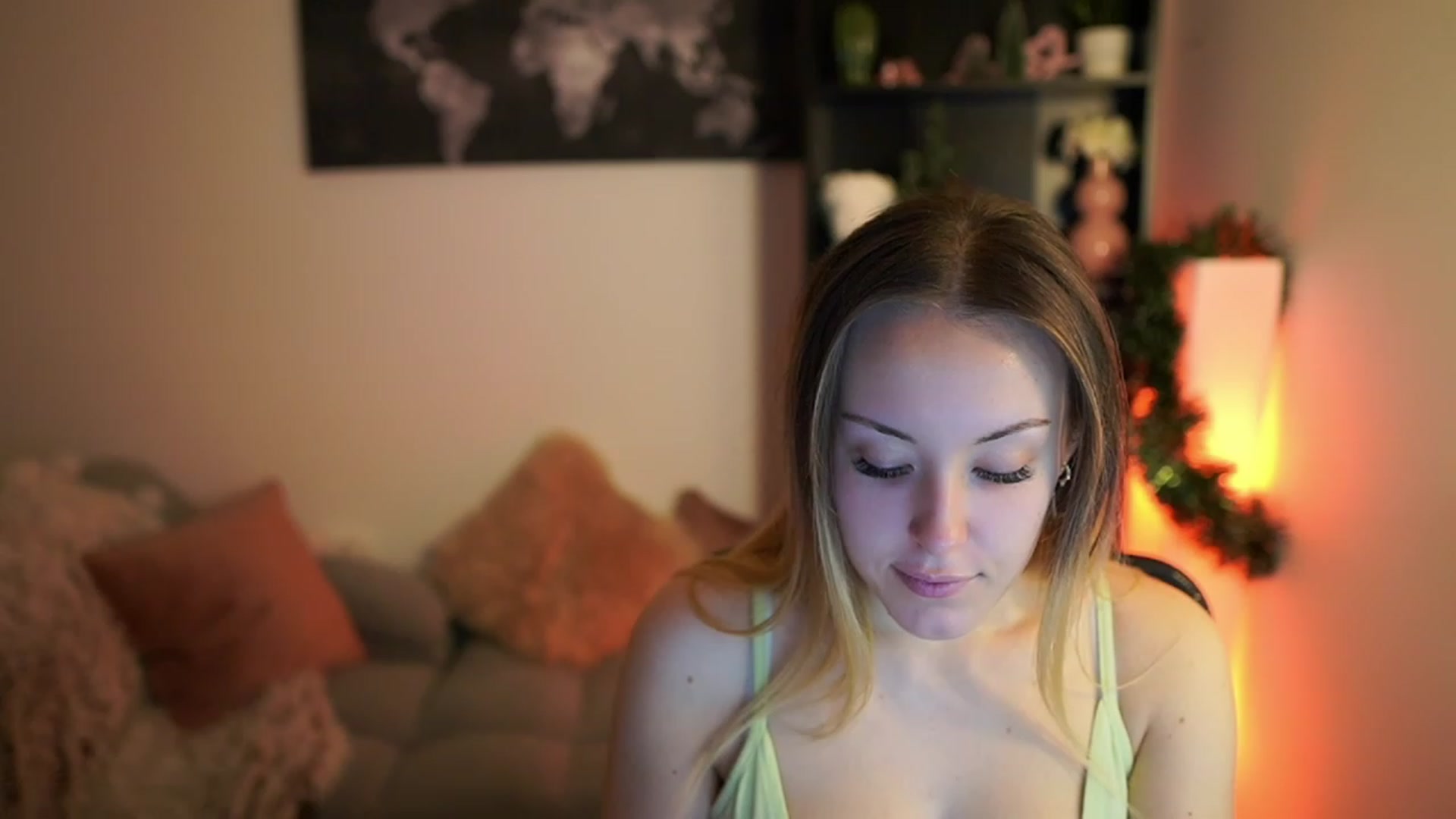 Gallery image thumbnail from Brooklyn_Ch's myfreecams stream on, 12/17/2023, 10:30 image 9 of 20