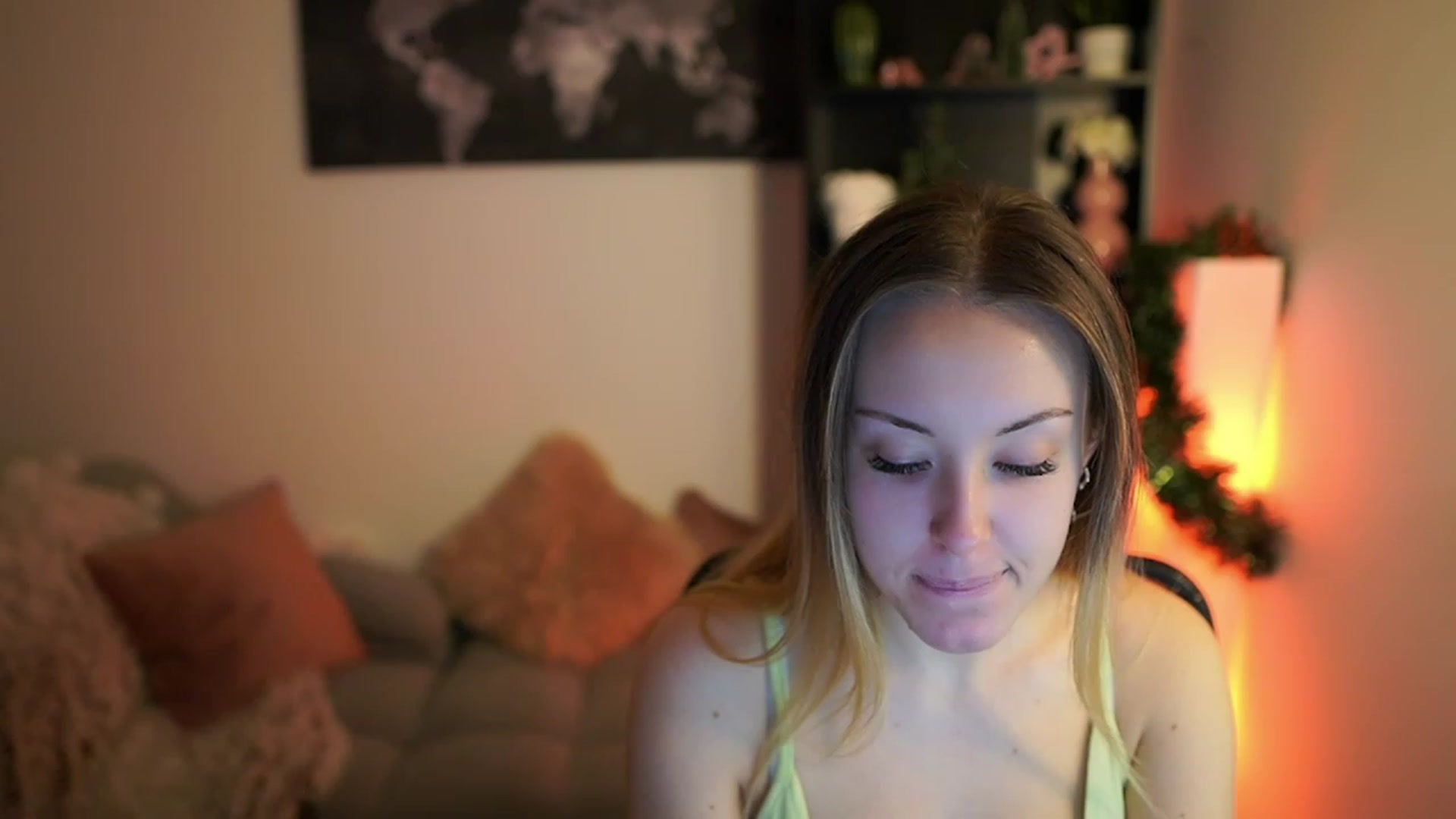 Gallery image thumbnail from Brooklyn_Ch's myfreecams stream on, 12/17/2023, 10:30 image 8 of 20