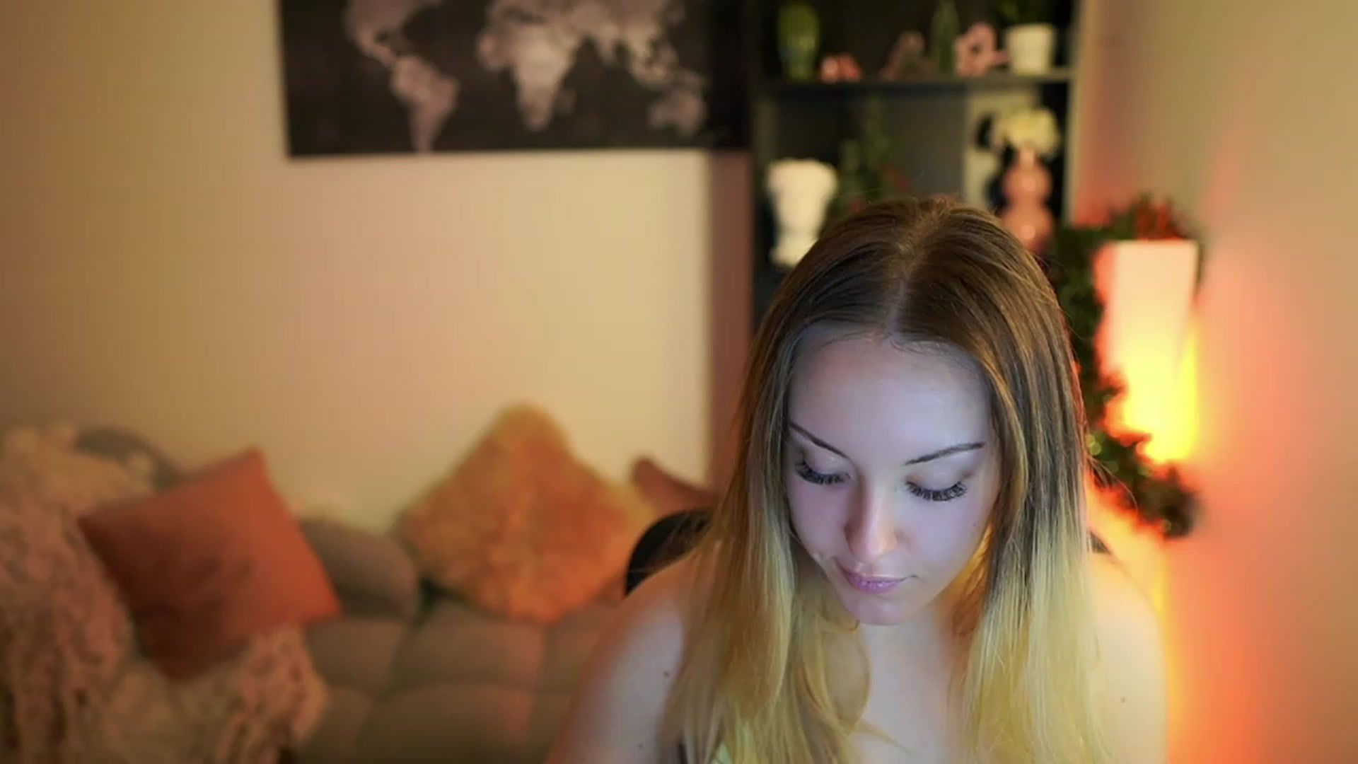 Gallery image thumbnail from Brooklyn_Ch's myfreecams stream on, 12/17/2023, 10:30 image 15 of 20
