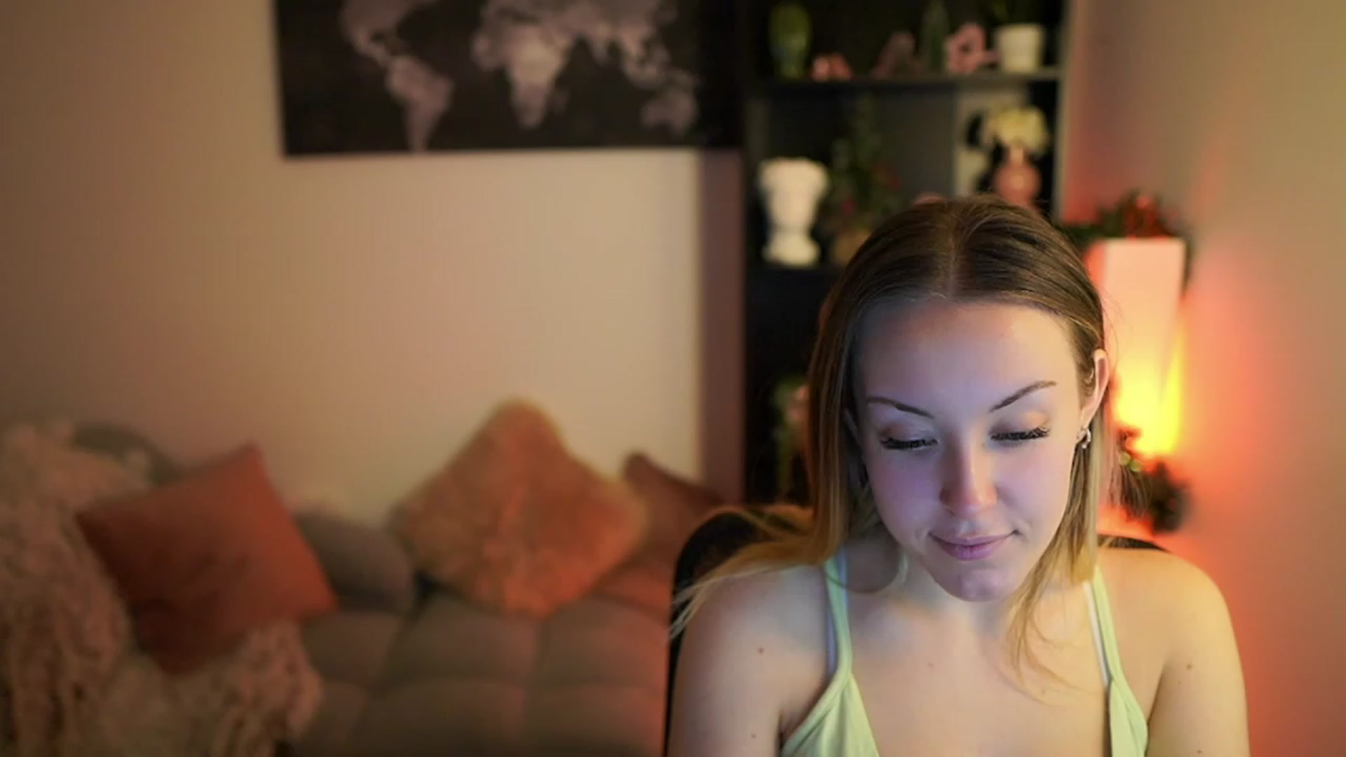 Gallery image thumbnail from Brooklyn_Ch's myfreecams stream on, 12/17/2023, 11:38 image 7 of 20