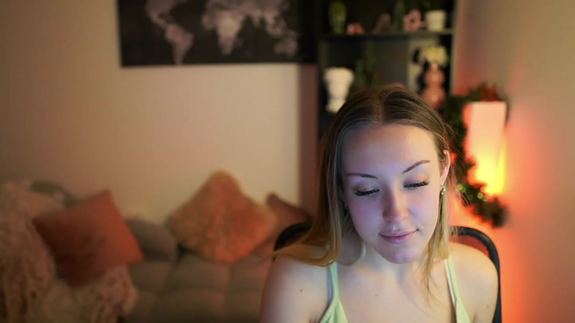 Gallery image thumbnail from Brooklyn_Ch's myfreecams stream on, 12/17/2023, 11:38 image 13 of 20