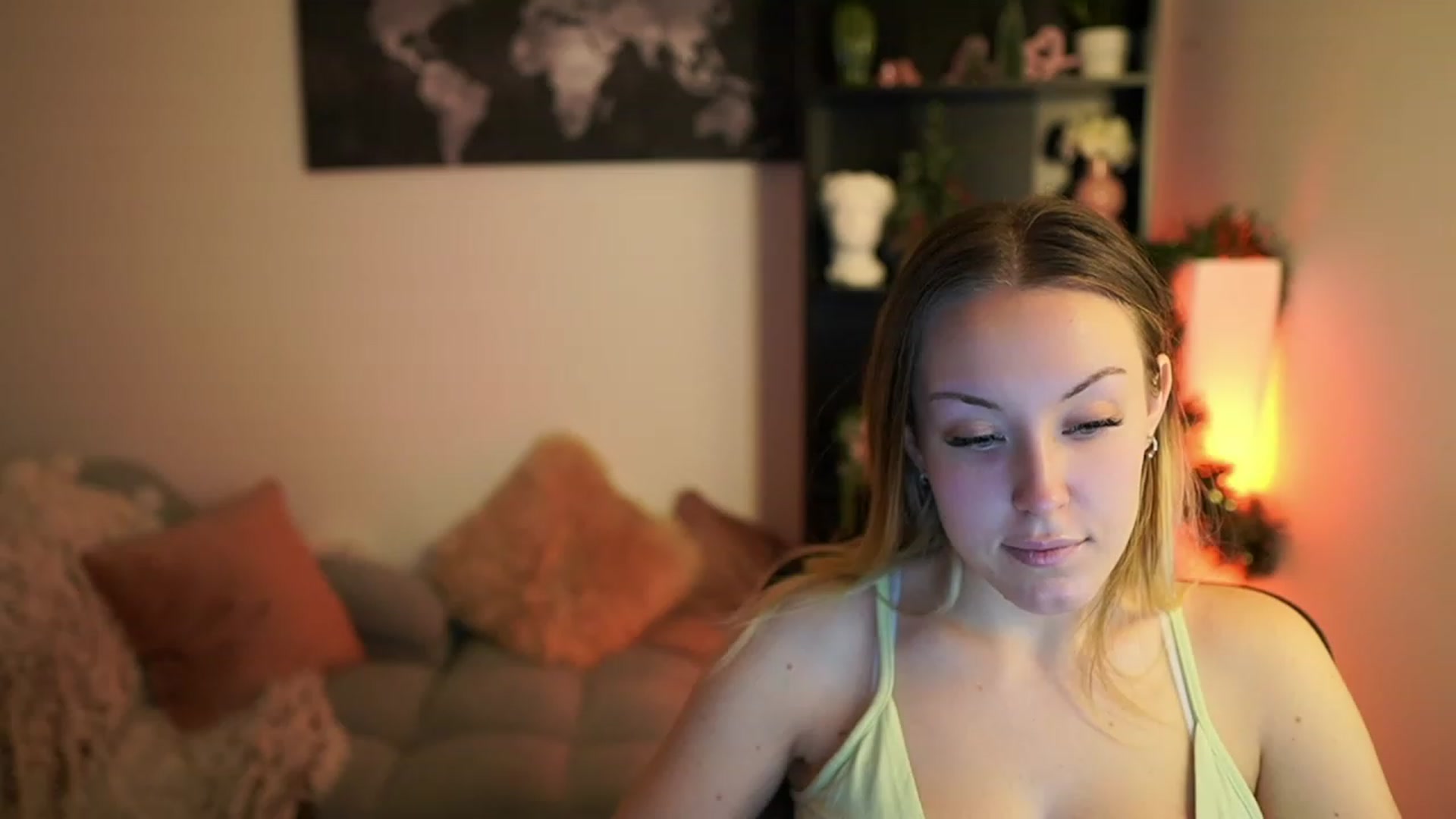 Gallery image thumbnail from Brooklyn_Ch's myfreecams stream on, 12/17/2023, 11:38 image 6 of 20