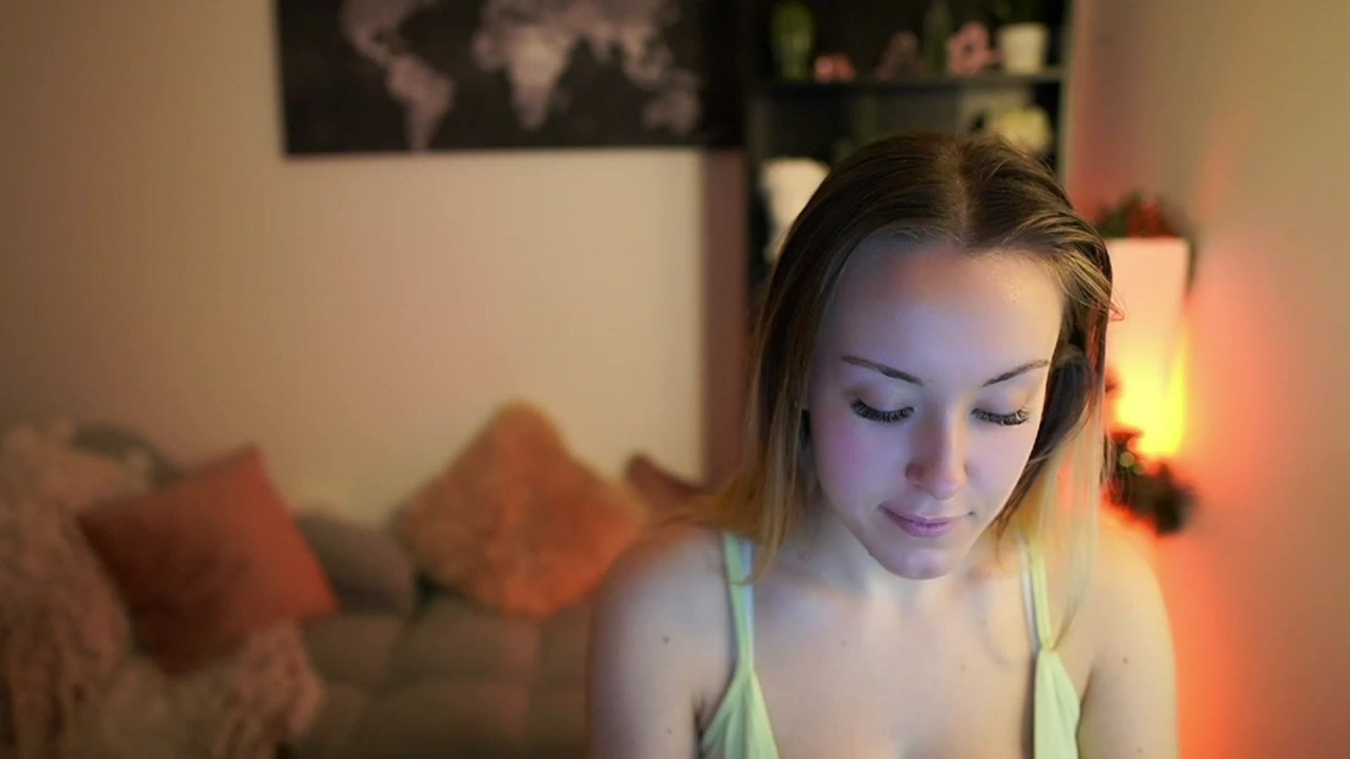 Gallery image thumbnail from Brooklyn_Ch's myfreecams stream on, 12/17/2023, 11:38 image 17 of 20