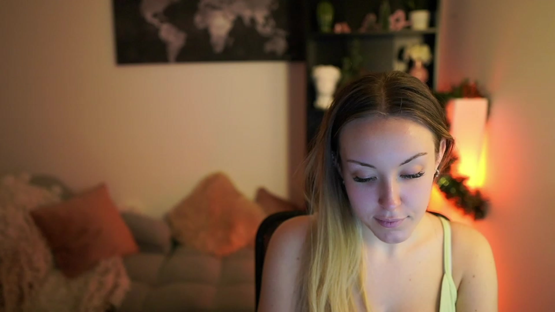 Gallery image thumbnail from Brooklyn_Ch's myfreecams stream on, 12/17/2023, 12:59 image 8 of 20