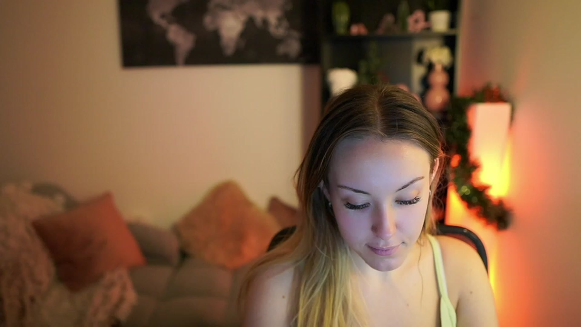Gallery image thumbnail from Brooklyn_Ch's myfreecams stream on, 12/17/2023, 12:59 image 1 of 20