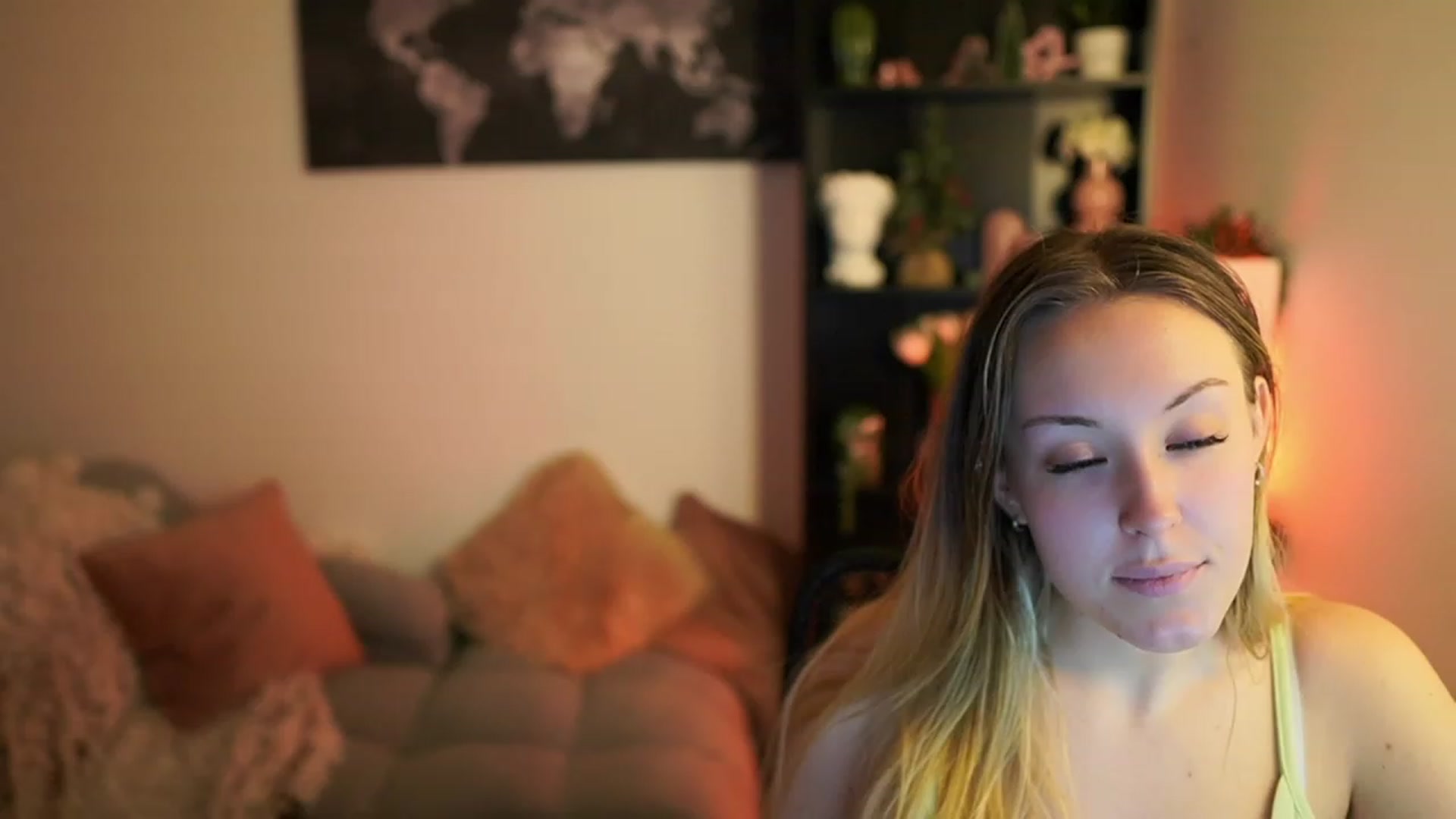 Gallery image thumbnail from Brooklyn_Ch's myfreecams stream on, 12/17/2023, 12:59 image 4 of 20