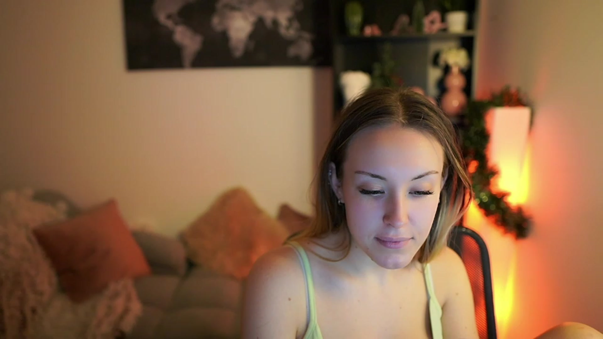 Gallery image thumbnail from Brooklyn_Ch's myfreecams stream on, 12/17/2023, 12:59 image 18 of 20