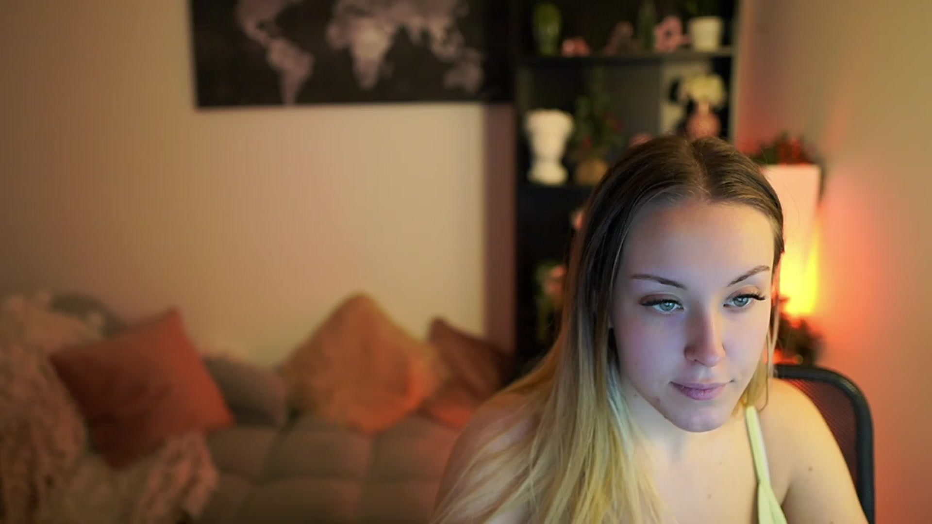Gallery image thumbnail from Brooklyn_Ch's myfreecams stream on, 12/17/2023, 13:51 image 3 of 20